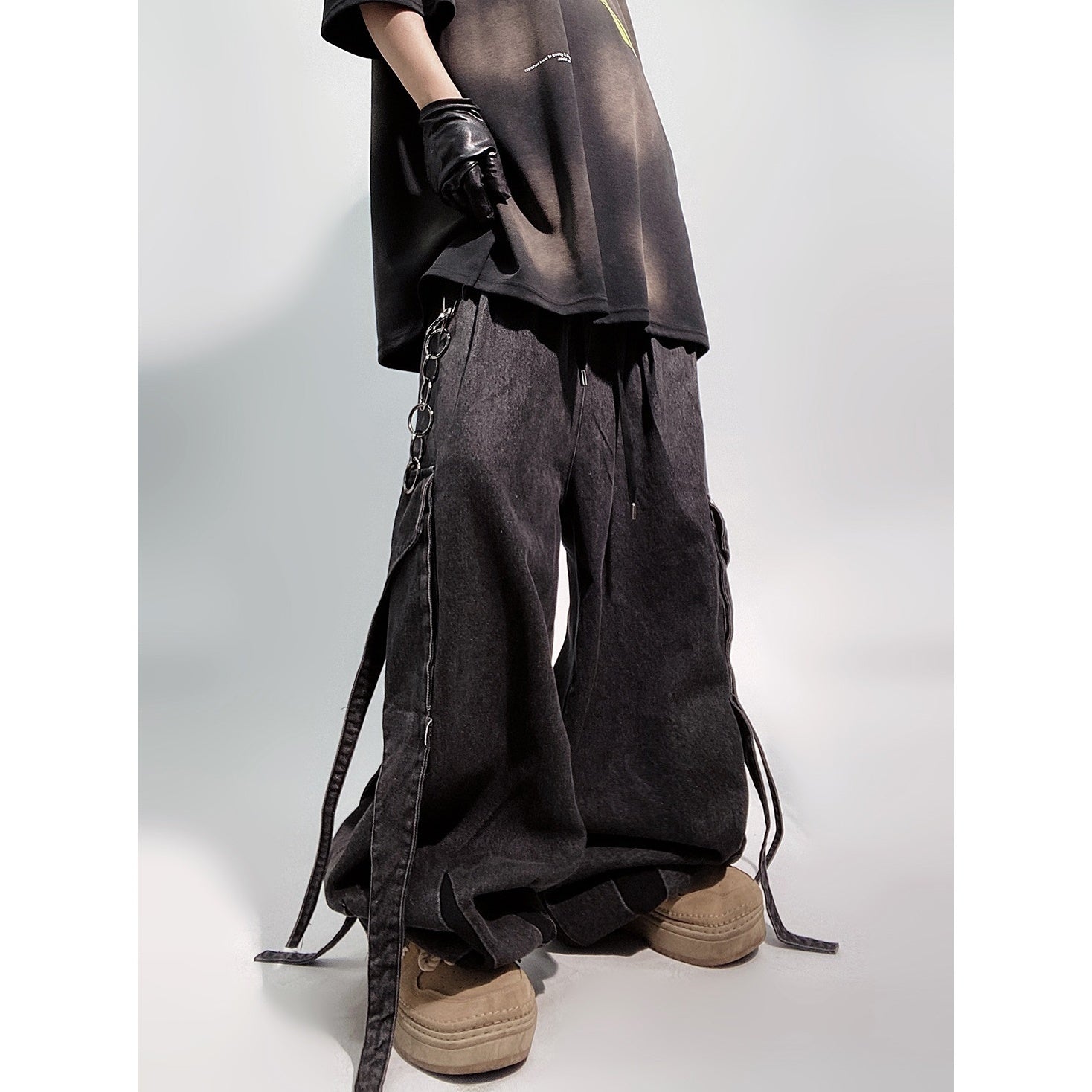 Long Strap Design Wide Cargo Jeans UU7025