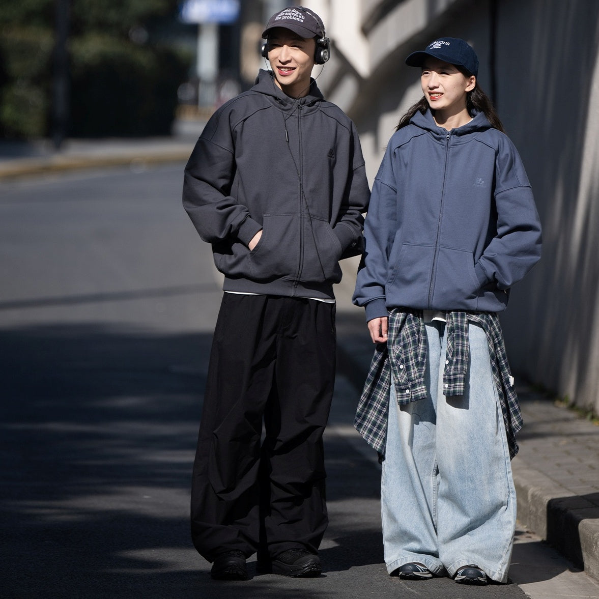 Stitching Design Dropped-shoulder Hooded Jacket BI2008