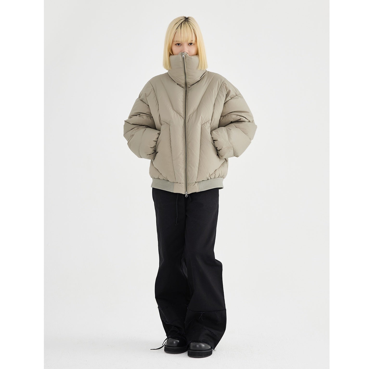 Geometry Stitch High Neck Down Jacket MB7255
