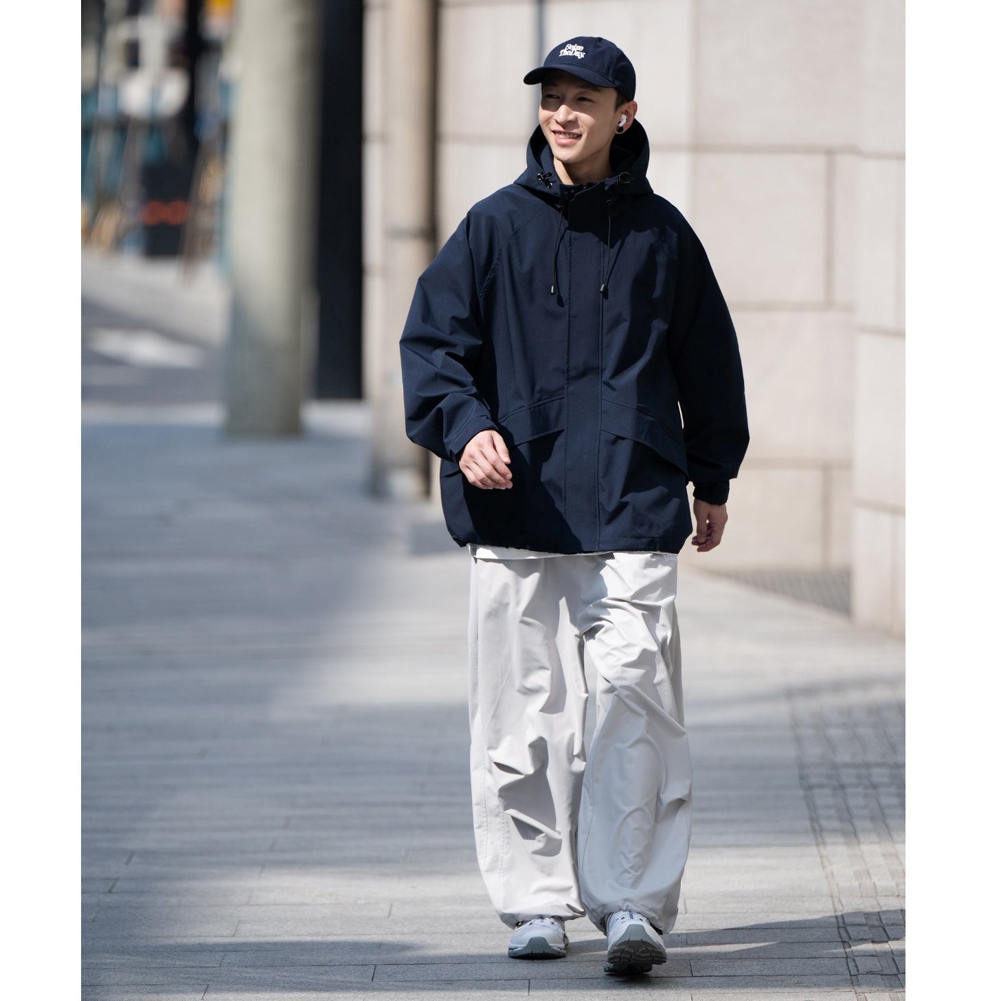 Windproof Simple Hooded Jacket BI2027