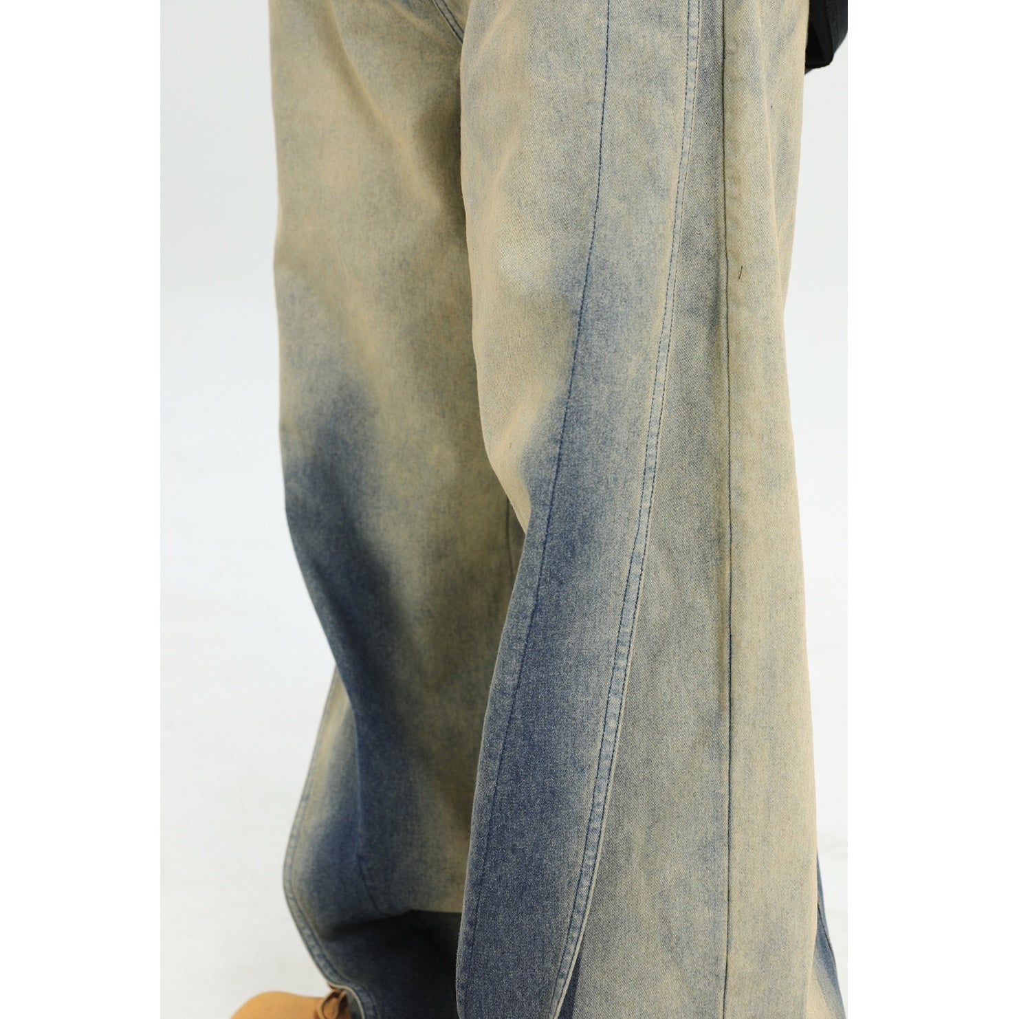 Gradient Smudge Wash Loose Jeans IN7058