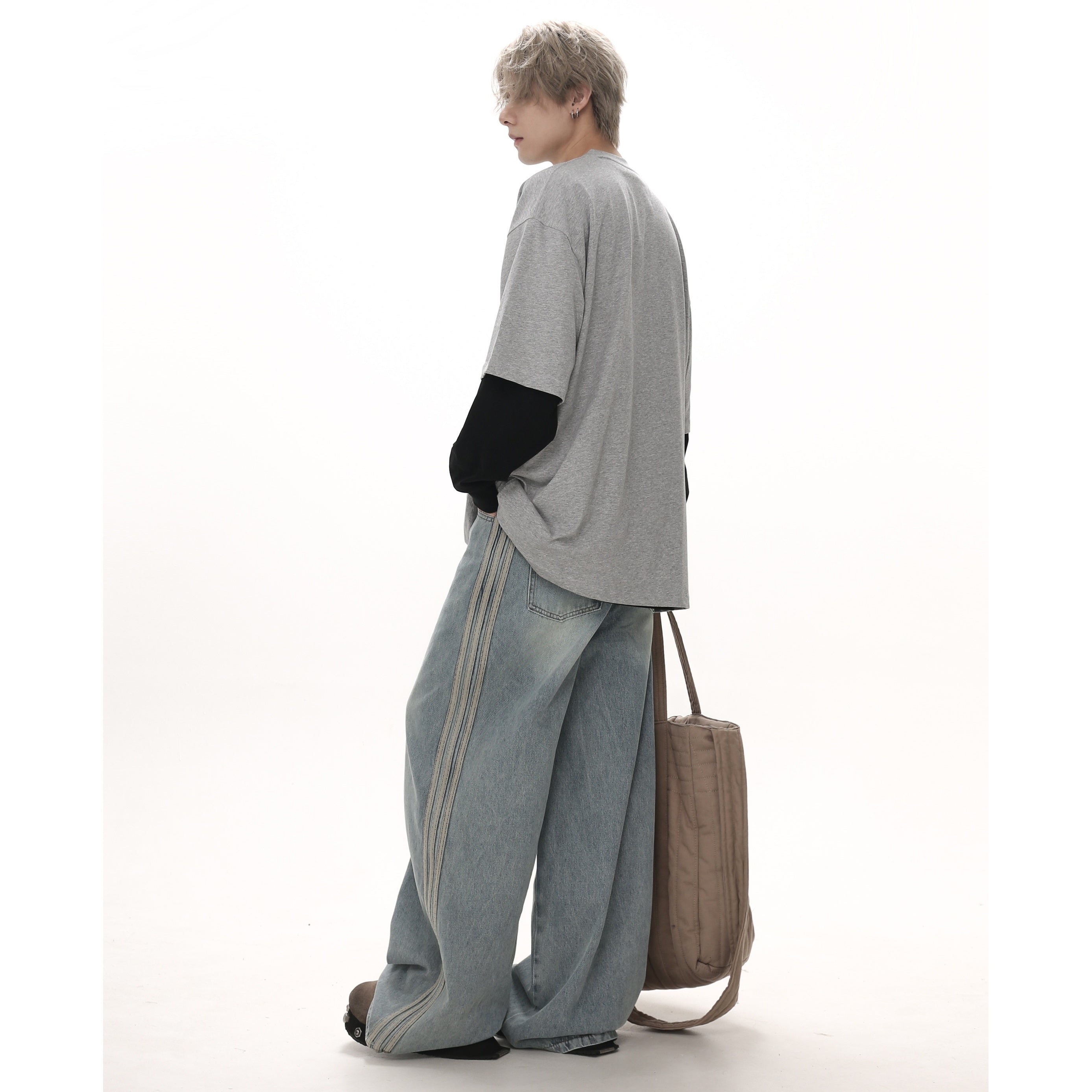 Classic Bar Distressed Loose Straight-leg Jeans GB7004