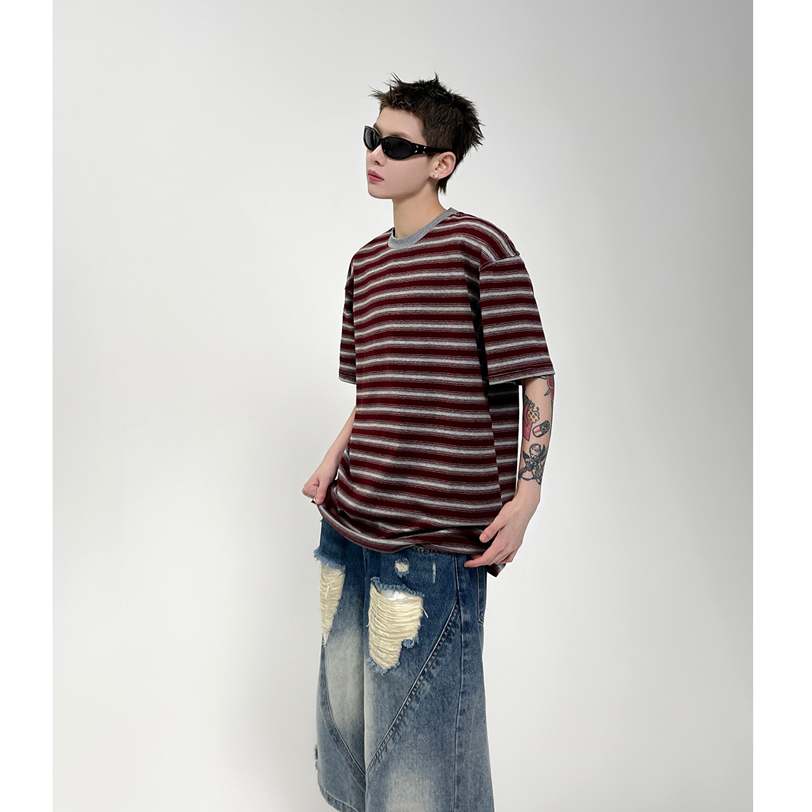 Loose Border T-shirt EAT099