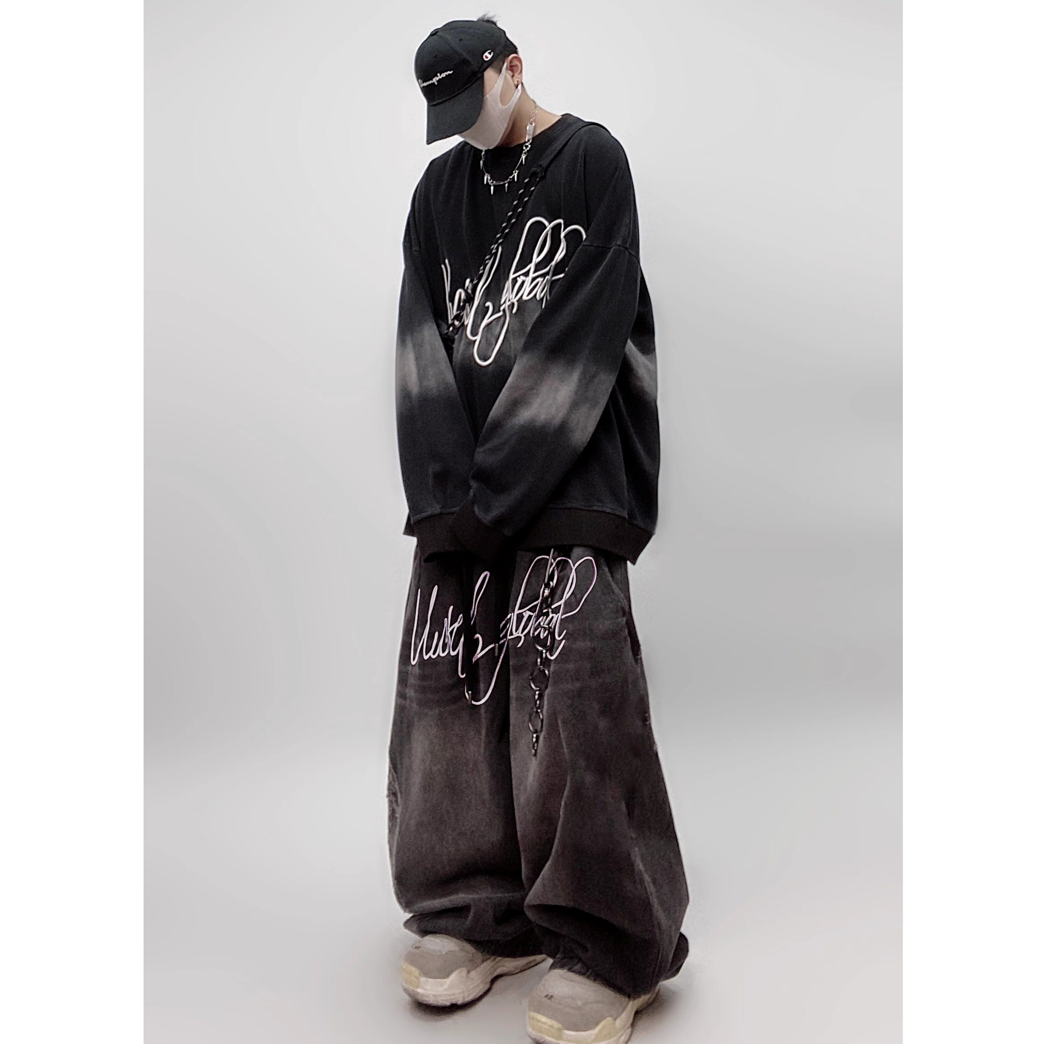 Logo Washed Ripped Wide Jeans UU7018
