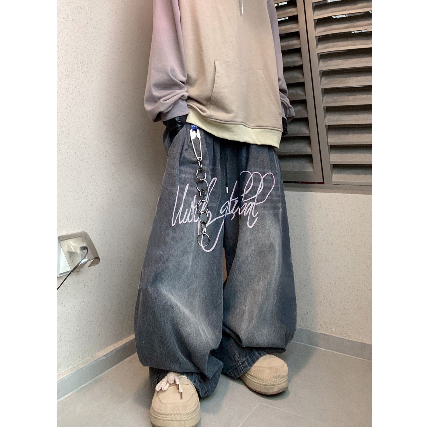 Logo Washed Ripped Wide Jeans UU7018