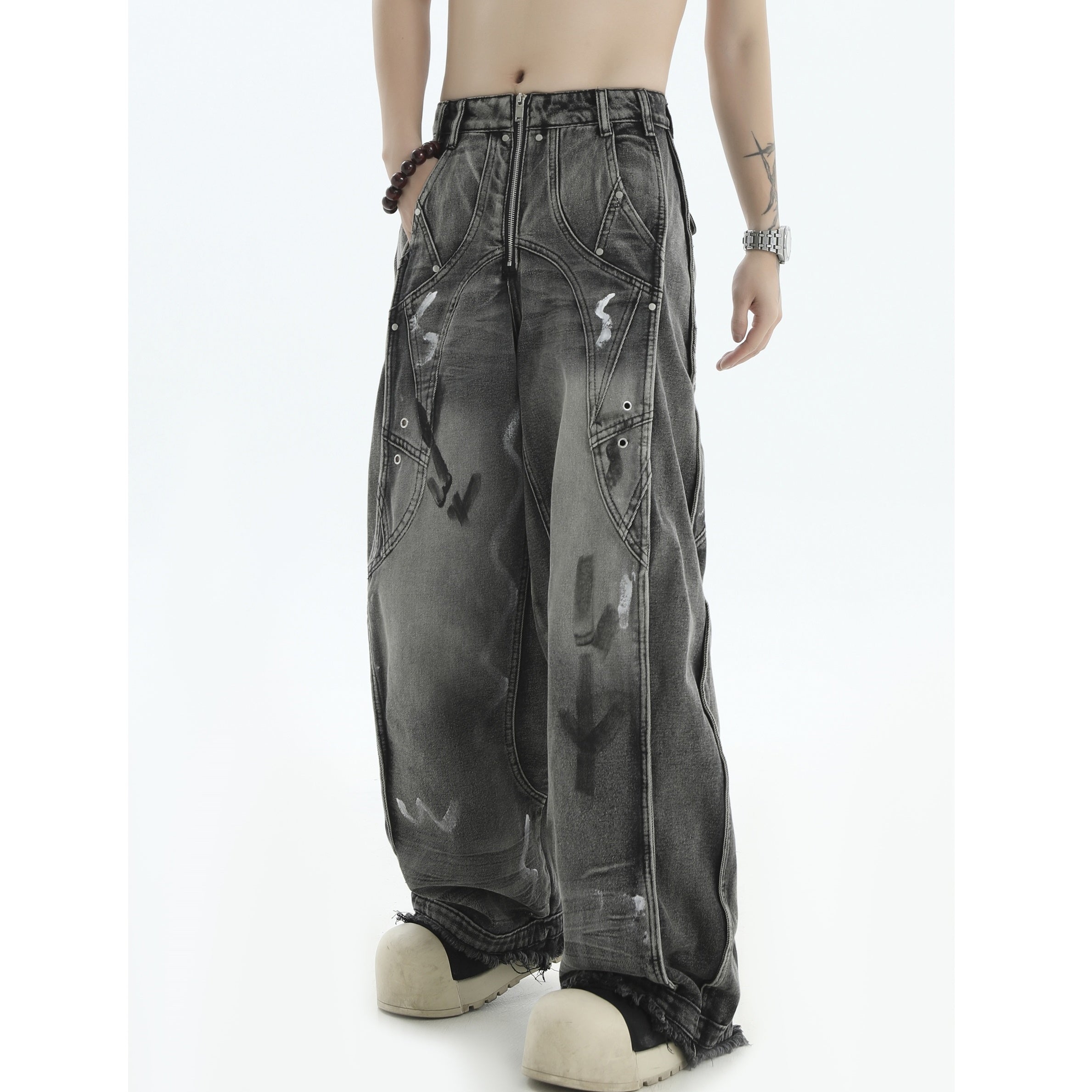 Irregular Traces Graffiti Wide-leg Switching Jeans IN7020