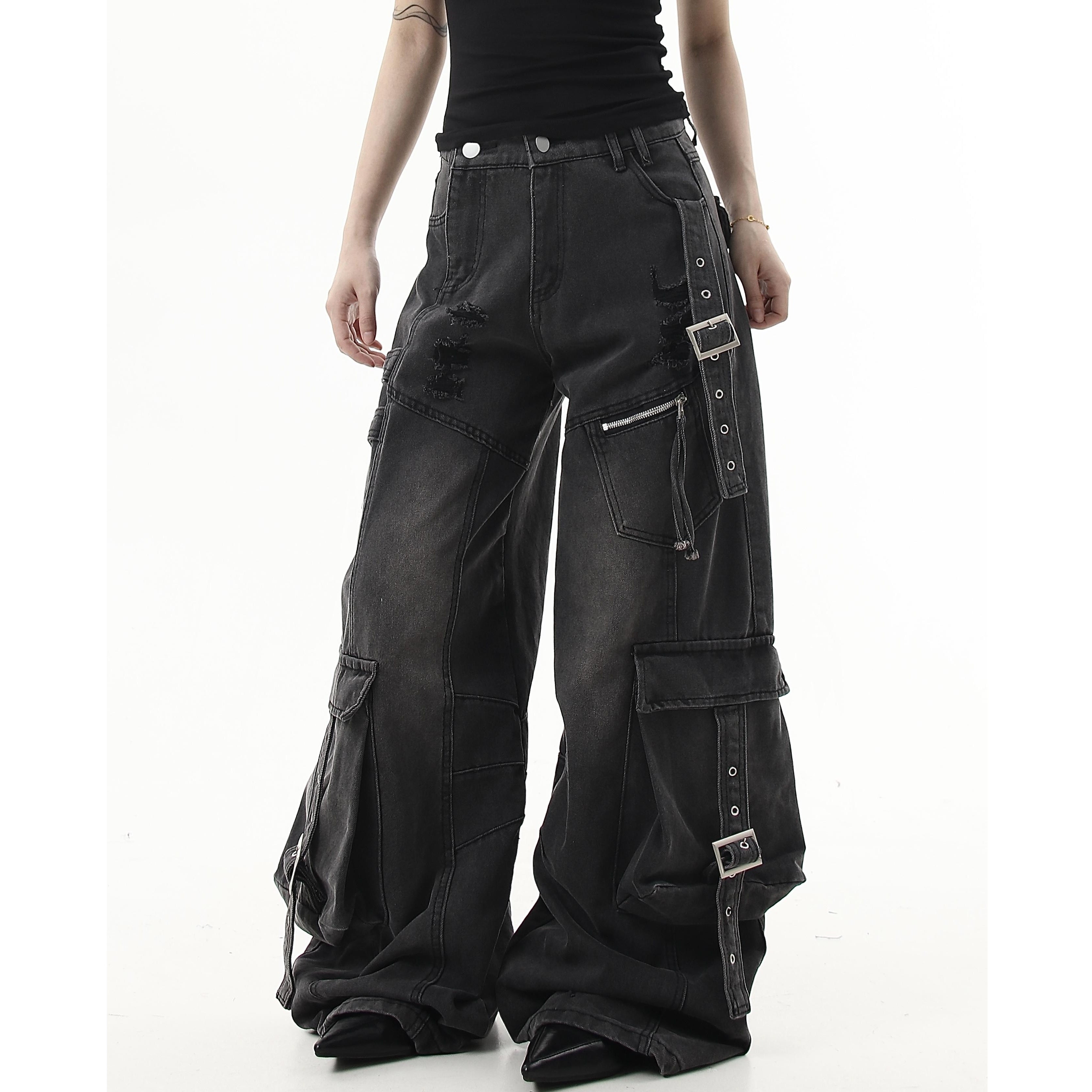 Ripped Scimitar Strap Cargo Jeans MB7343