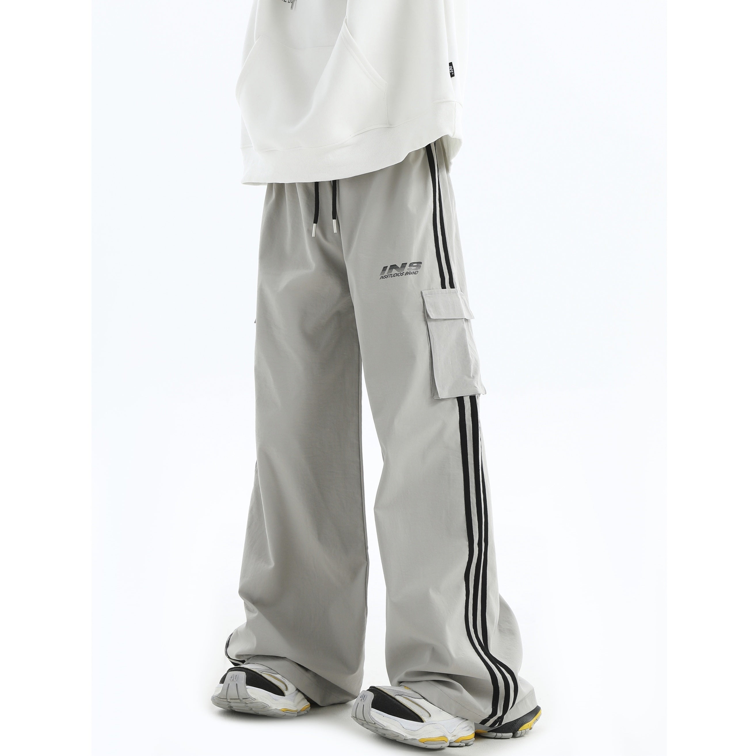 Drawstring Three-bar Casual Cargo Pants IN7047