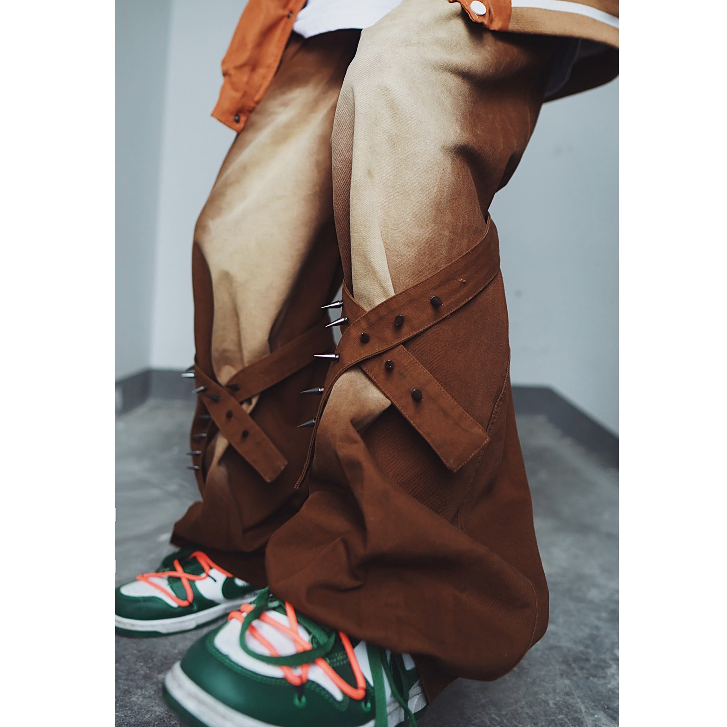 Rivet Strap Design Washed Street Wide Jeans UU7004
