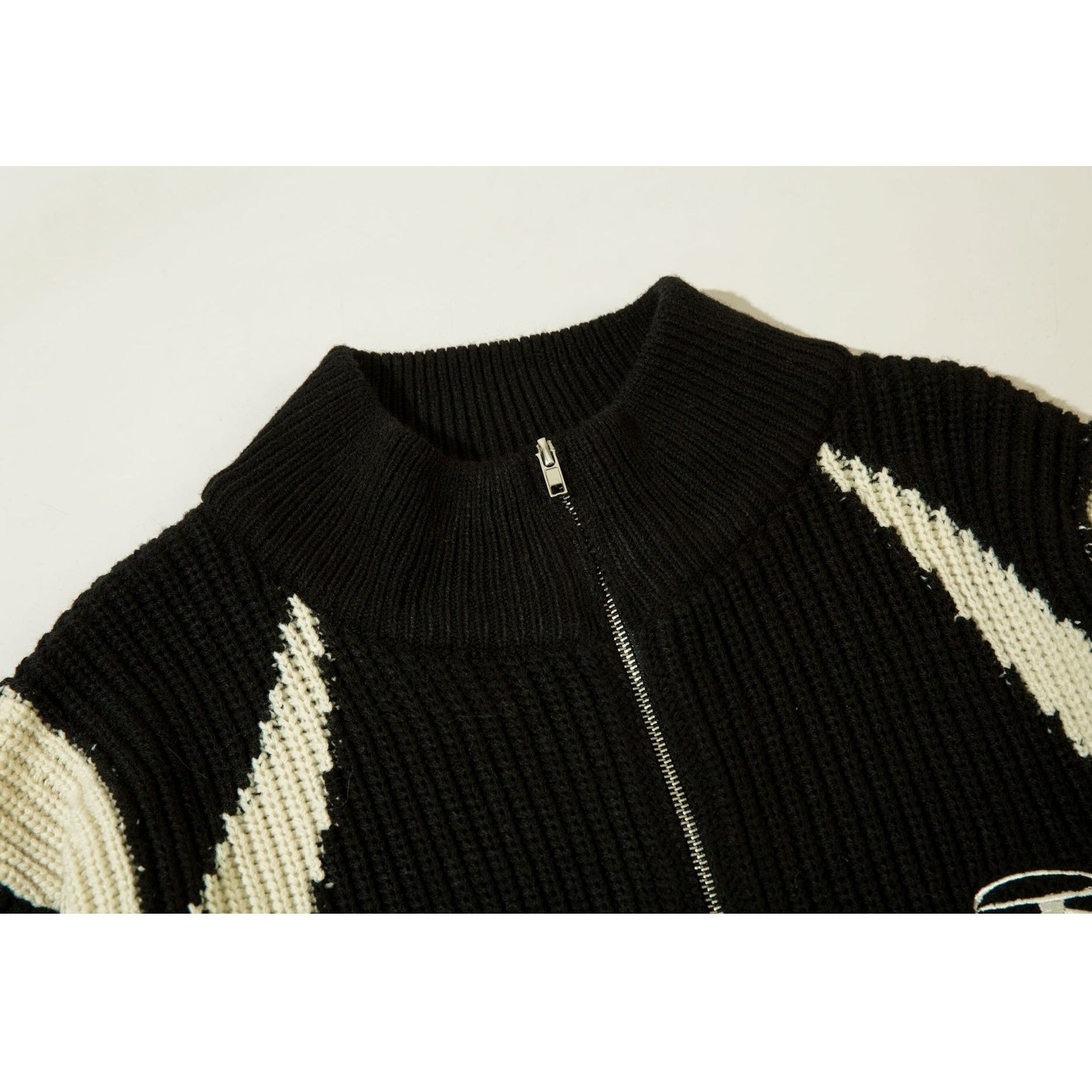 Color-Blocking Knitted Zip Jacket MB7418