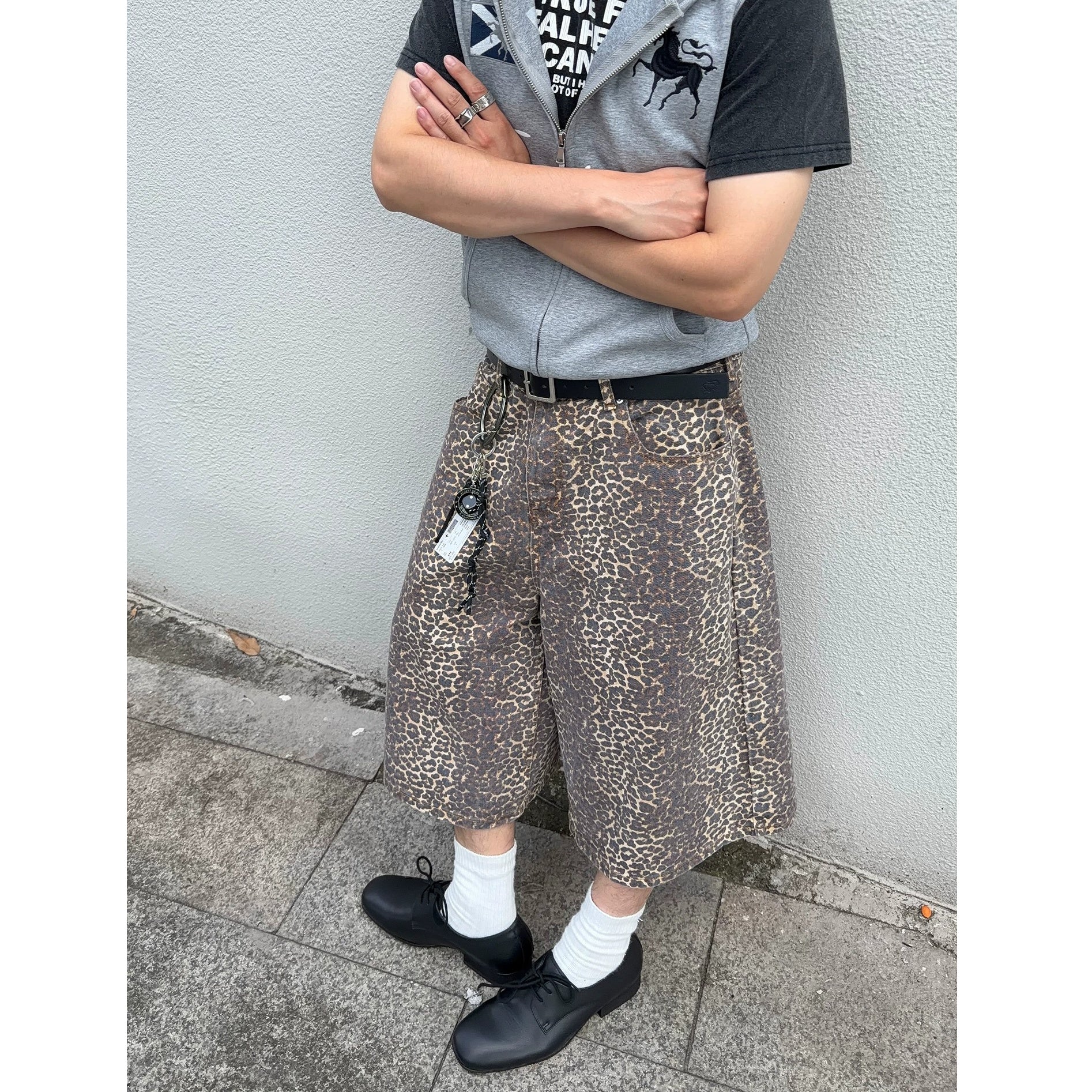 Vintage Leopard Wash Cargo Shorts MB7386