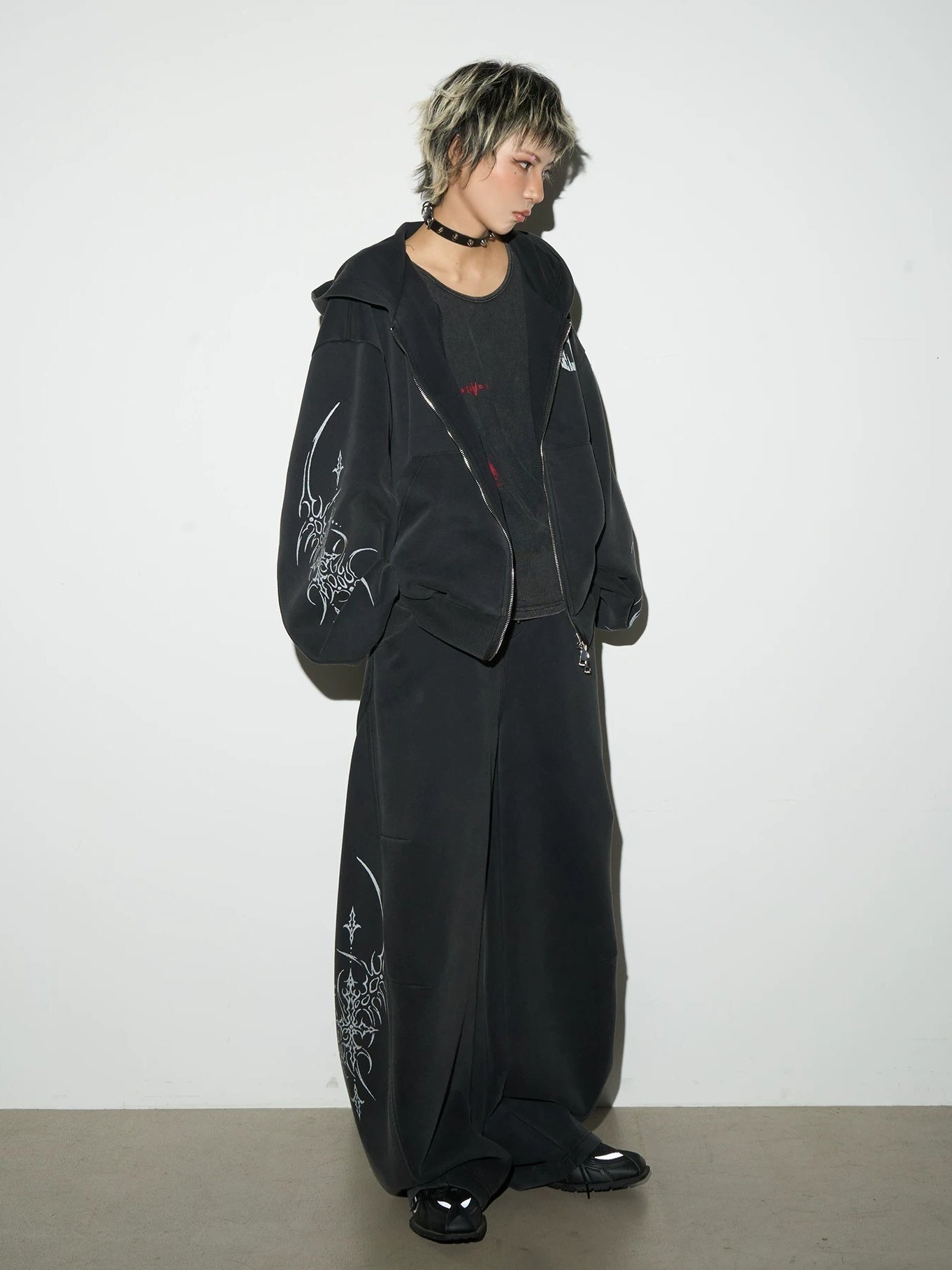 07 Graphic Hooded Zipped Parka MB7444