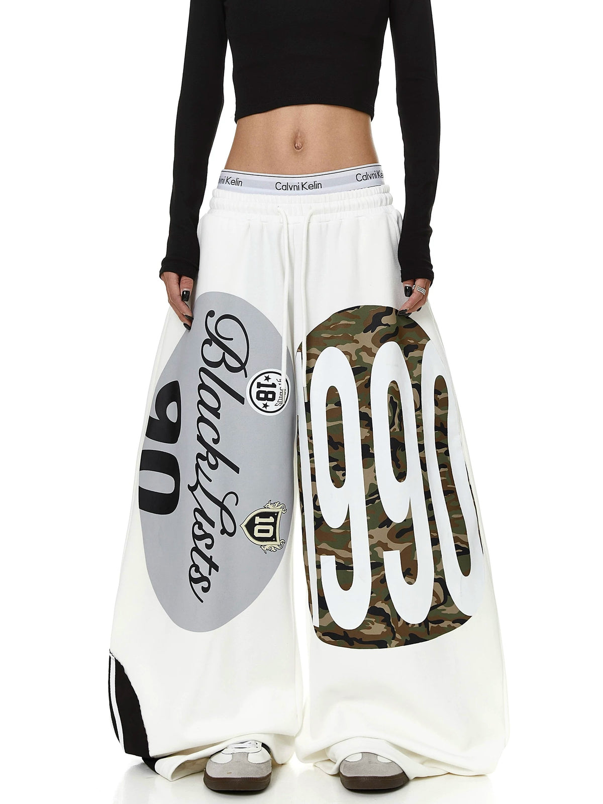 Circle Graffiti Wide Curved Sweat Pants MB7454