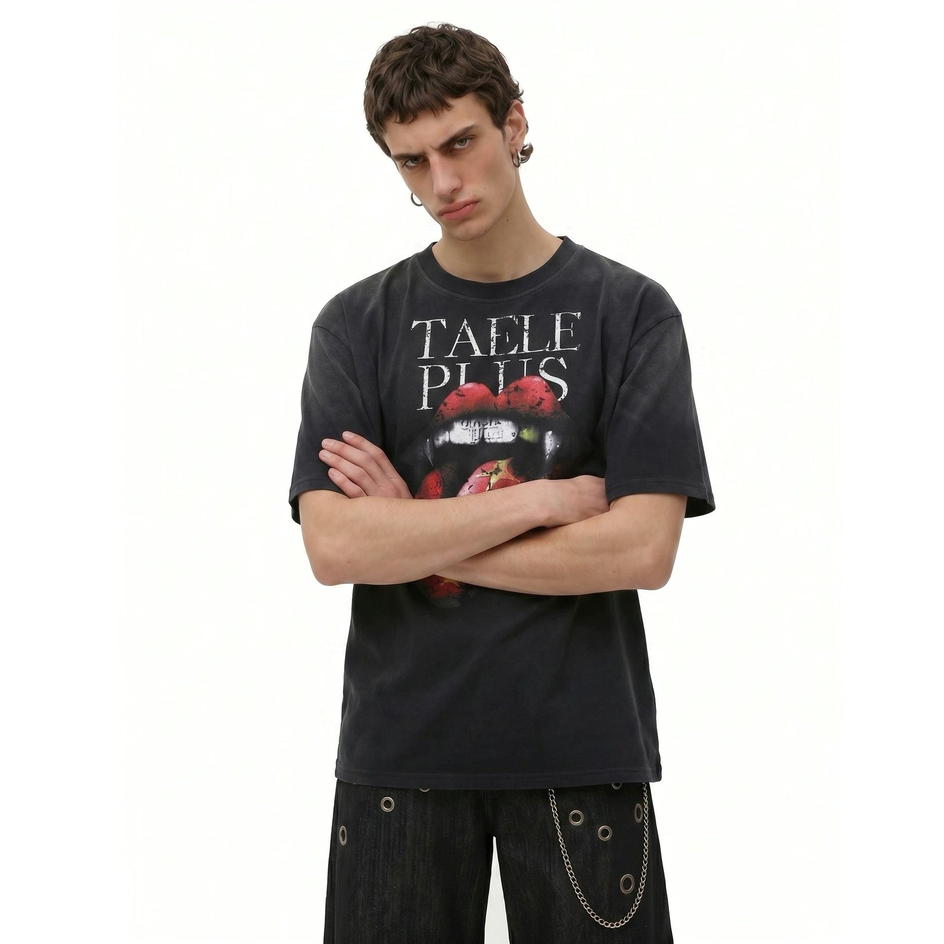 Vintage Wash Lips & Studs Graphic T-Shirt MB7412