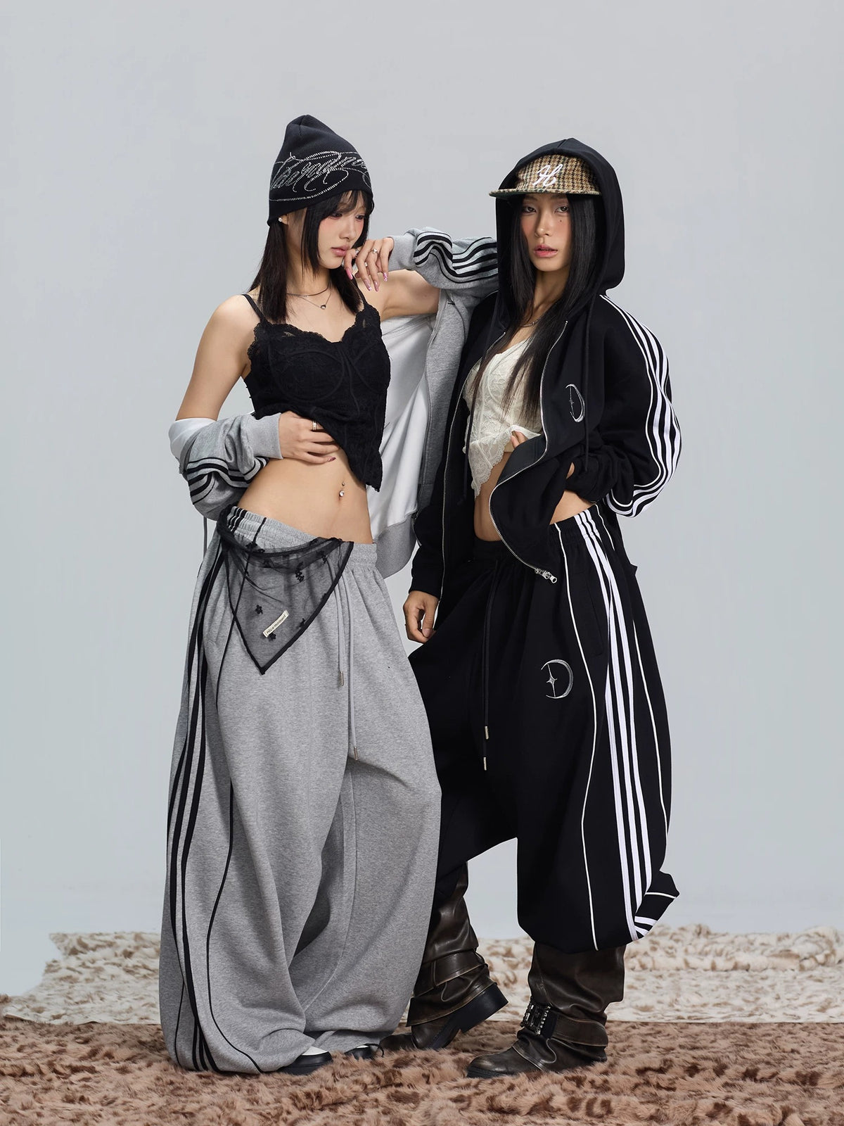 【上下別売り】Star&Moon Graphic Side-Line Sweat Set-up MB7446