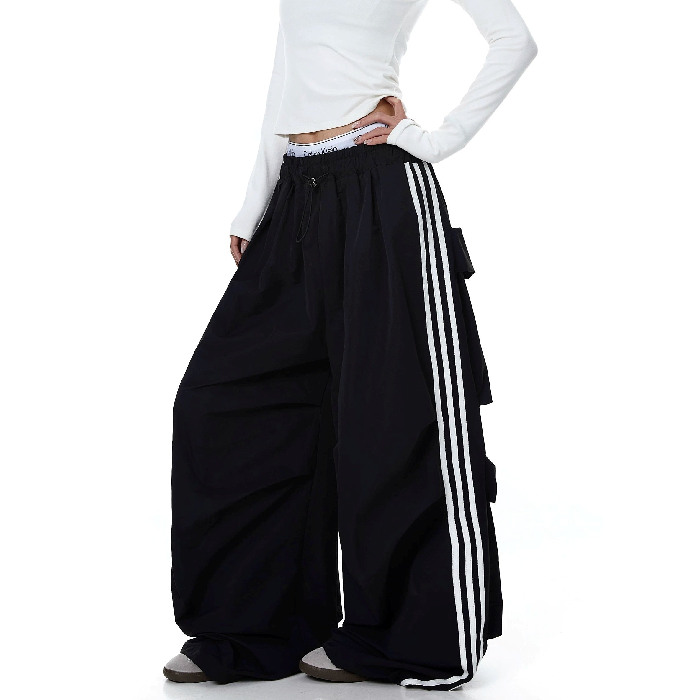 Striped Pleated Multi-Pocket Paratrooper Pants MB7403