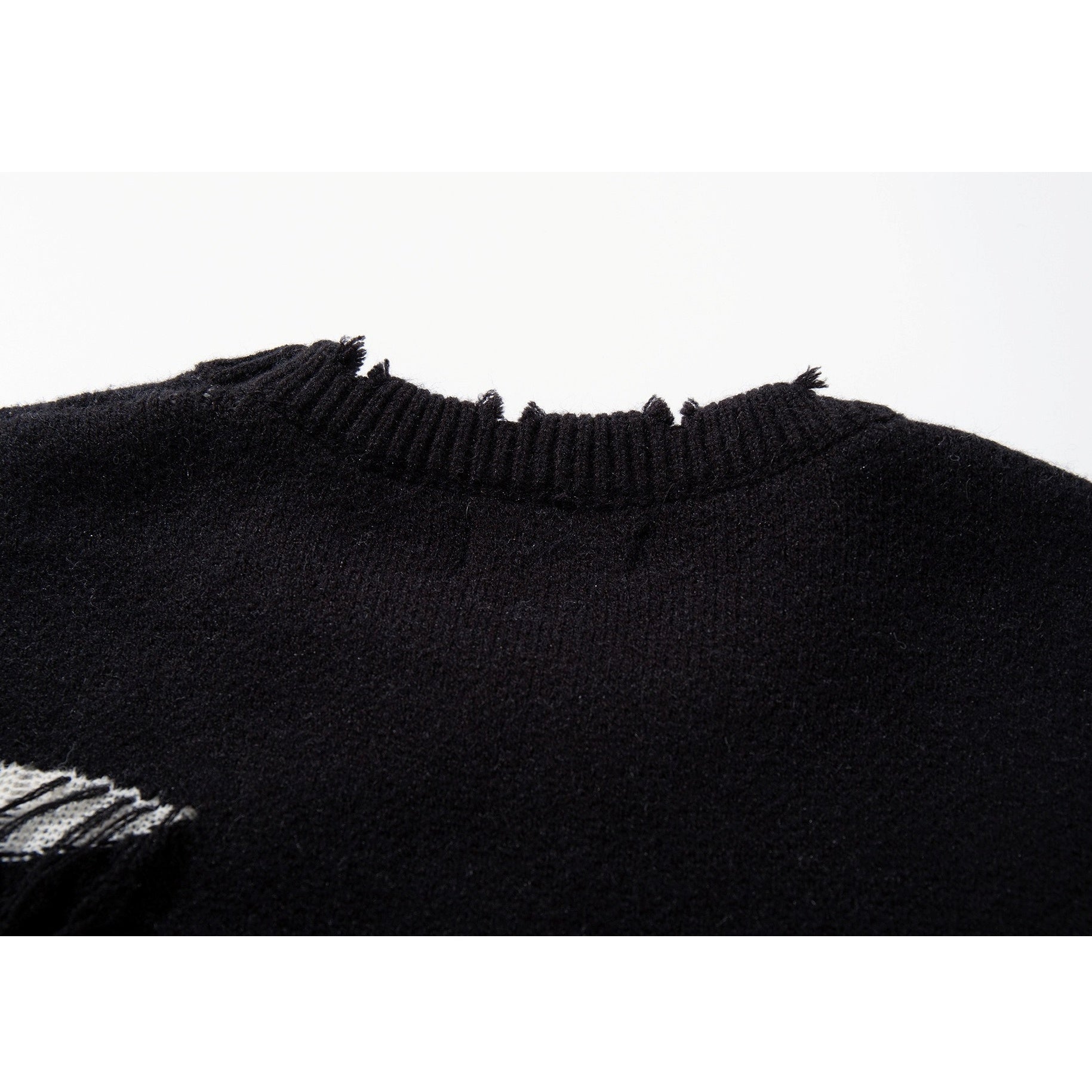 Damaged Skull Jacquard Sweater MB7416