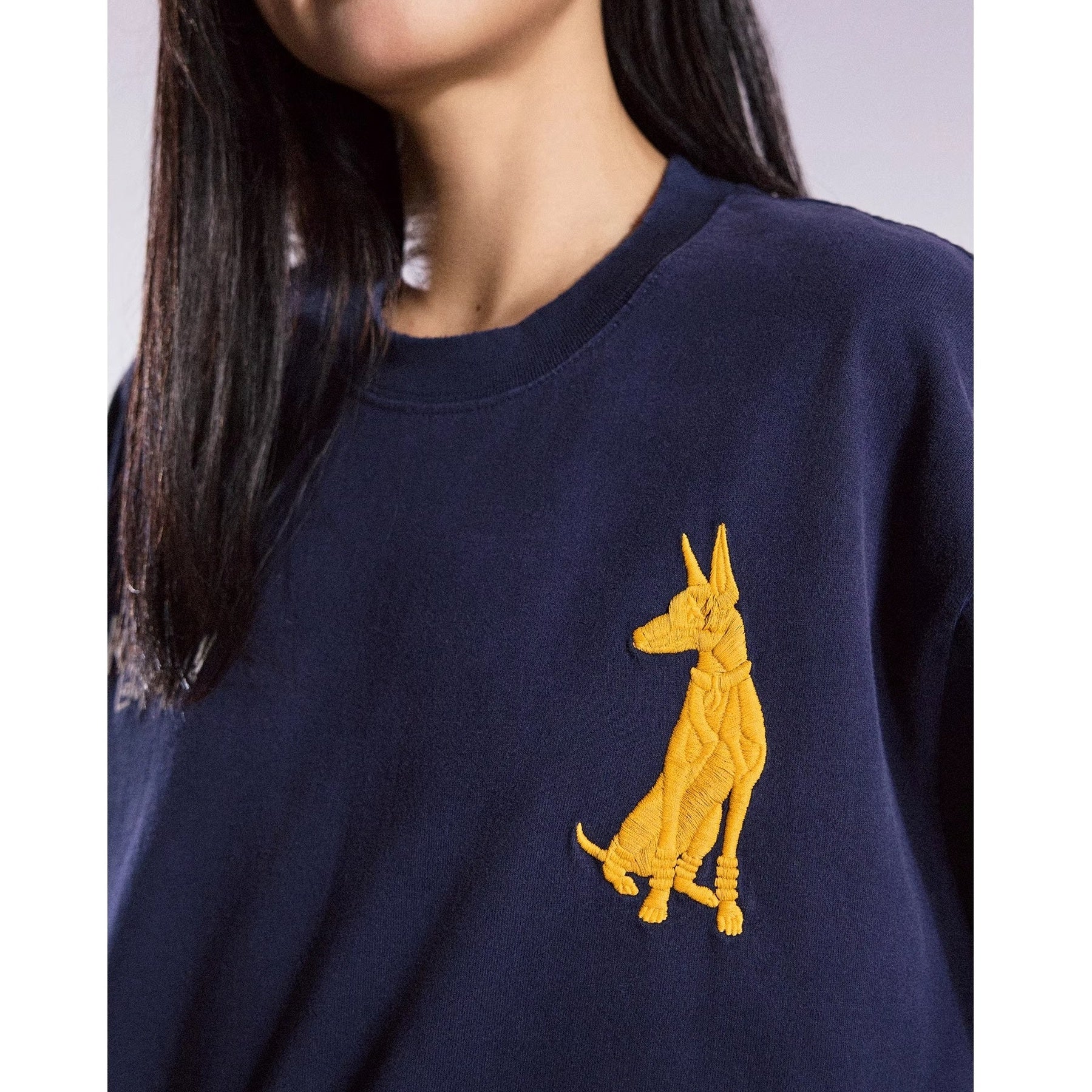 Doberman Embroidered T-shirt MB7362