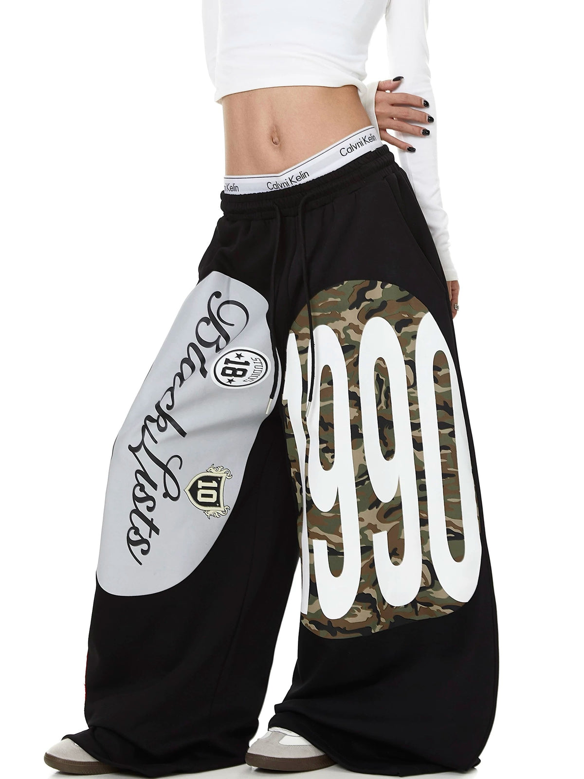 Circle Graffiti Wide Curved Sweat Pants MB7454
