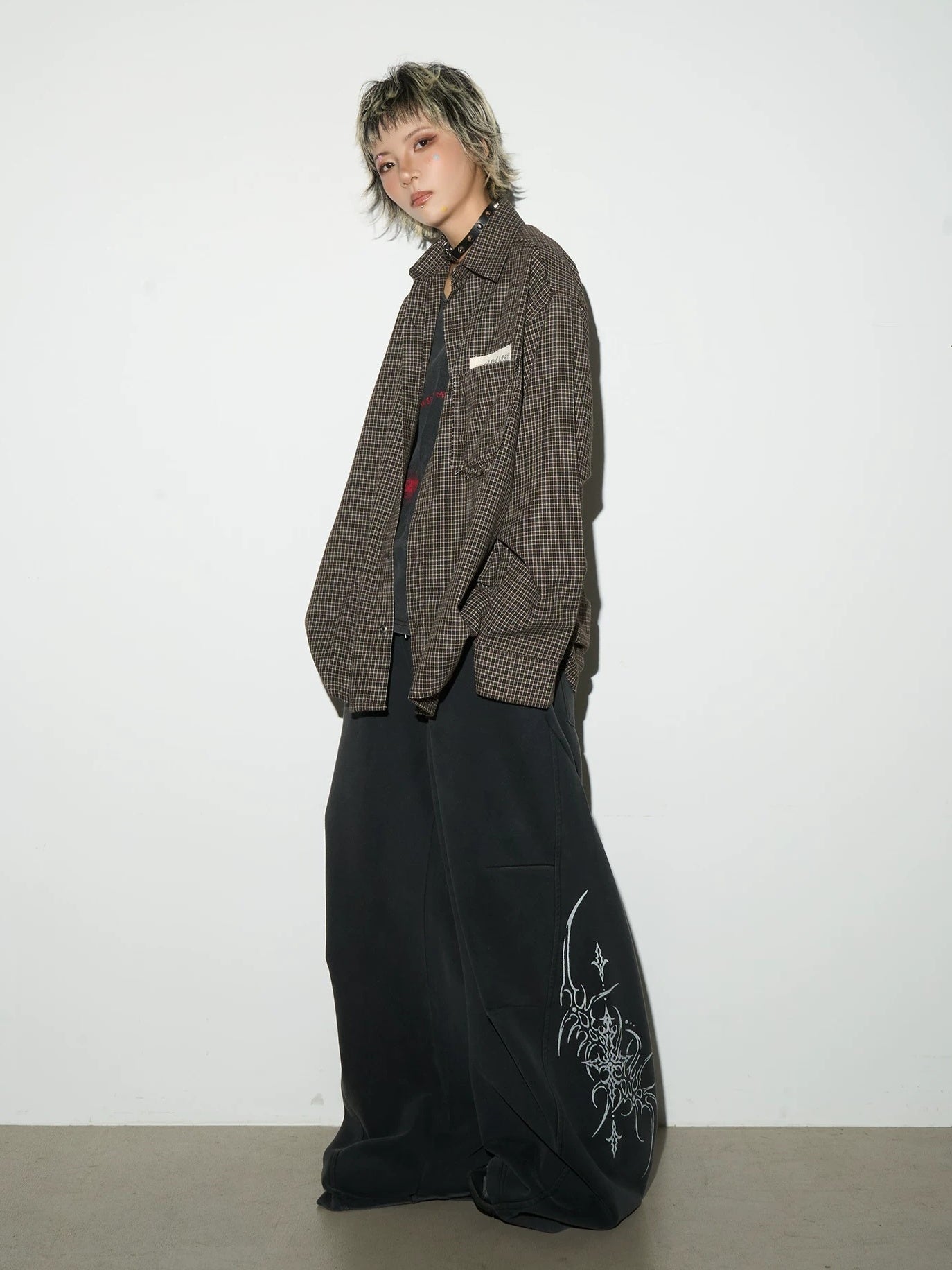 Graffiti Wide Curved Sweat Pants MB7445