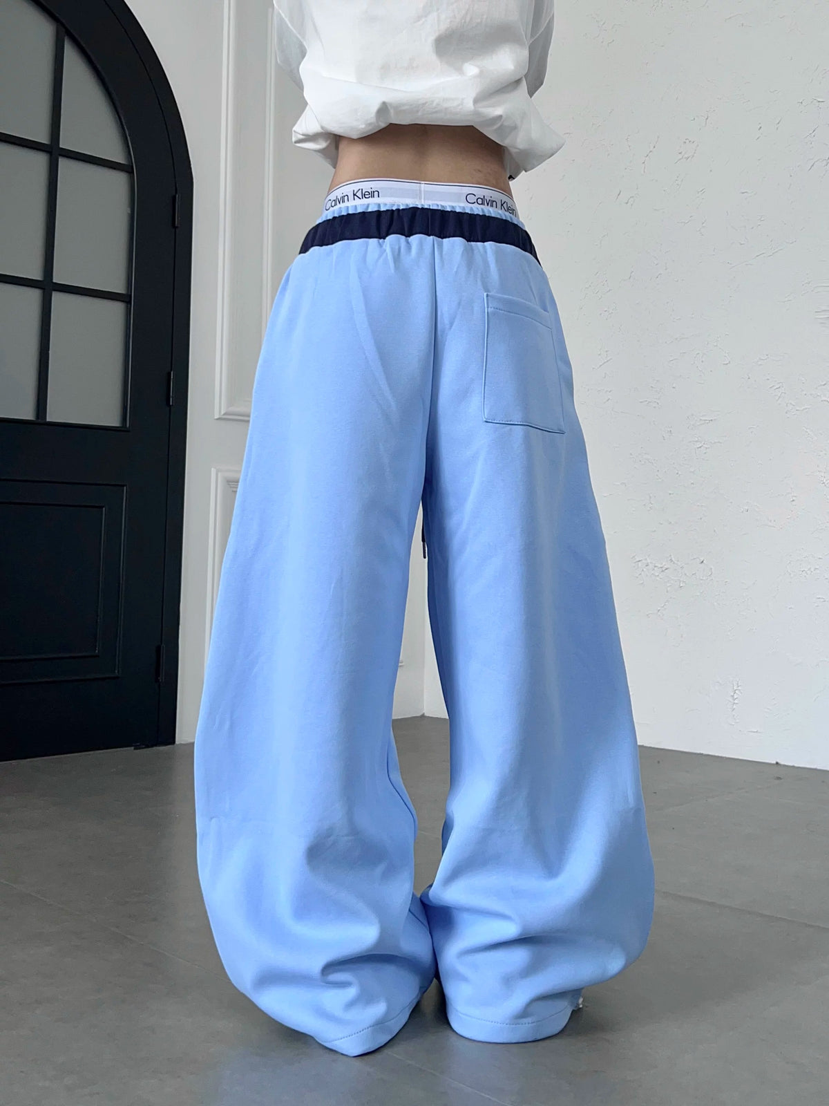 Emblem Double-Waist Striped Curved Sweat Pants MB7461