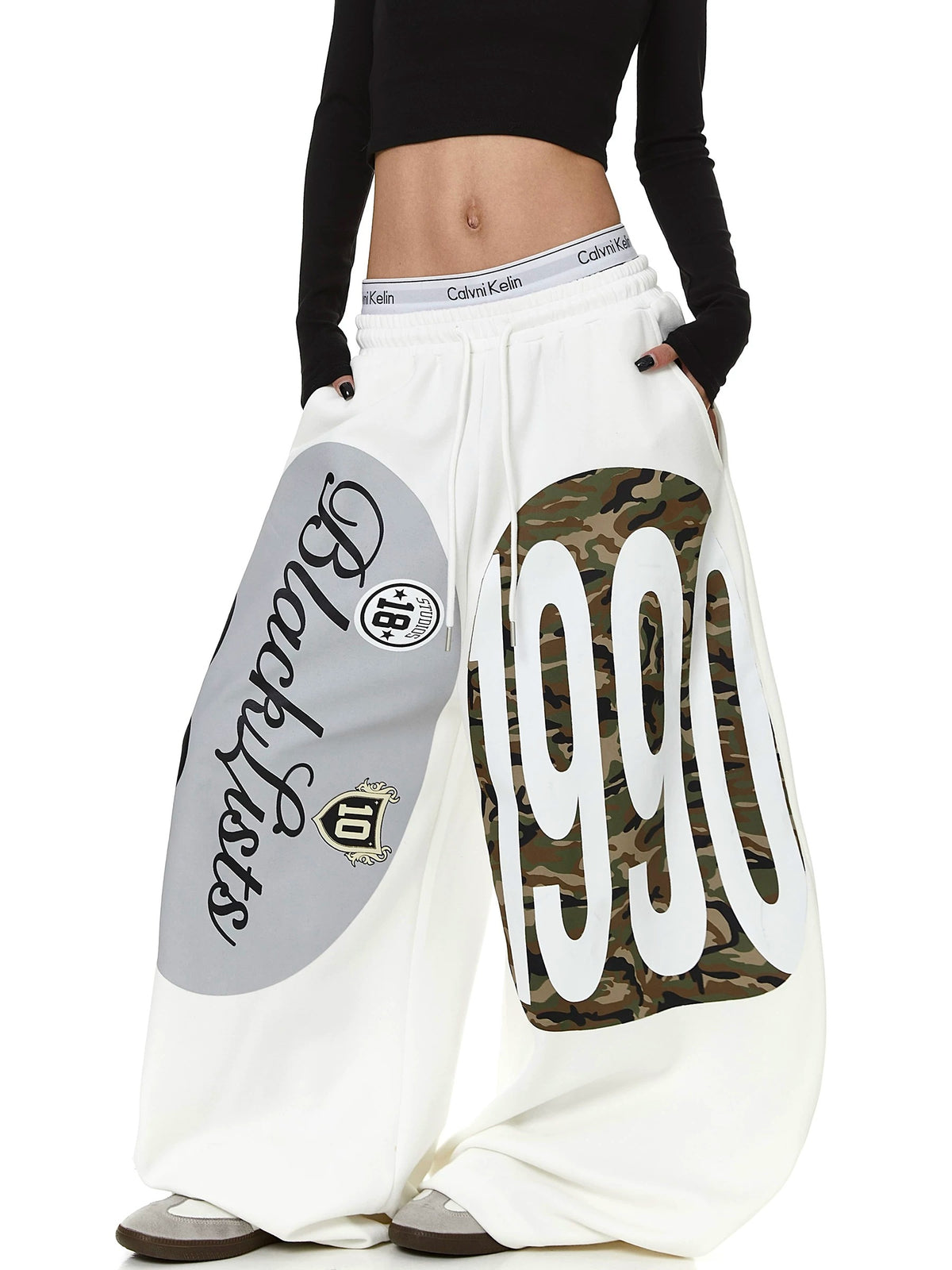 Circle Graffiti Wide Curved Sweat Pants MB7454