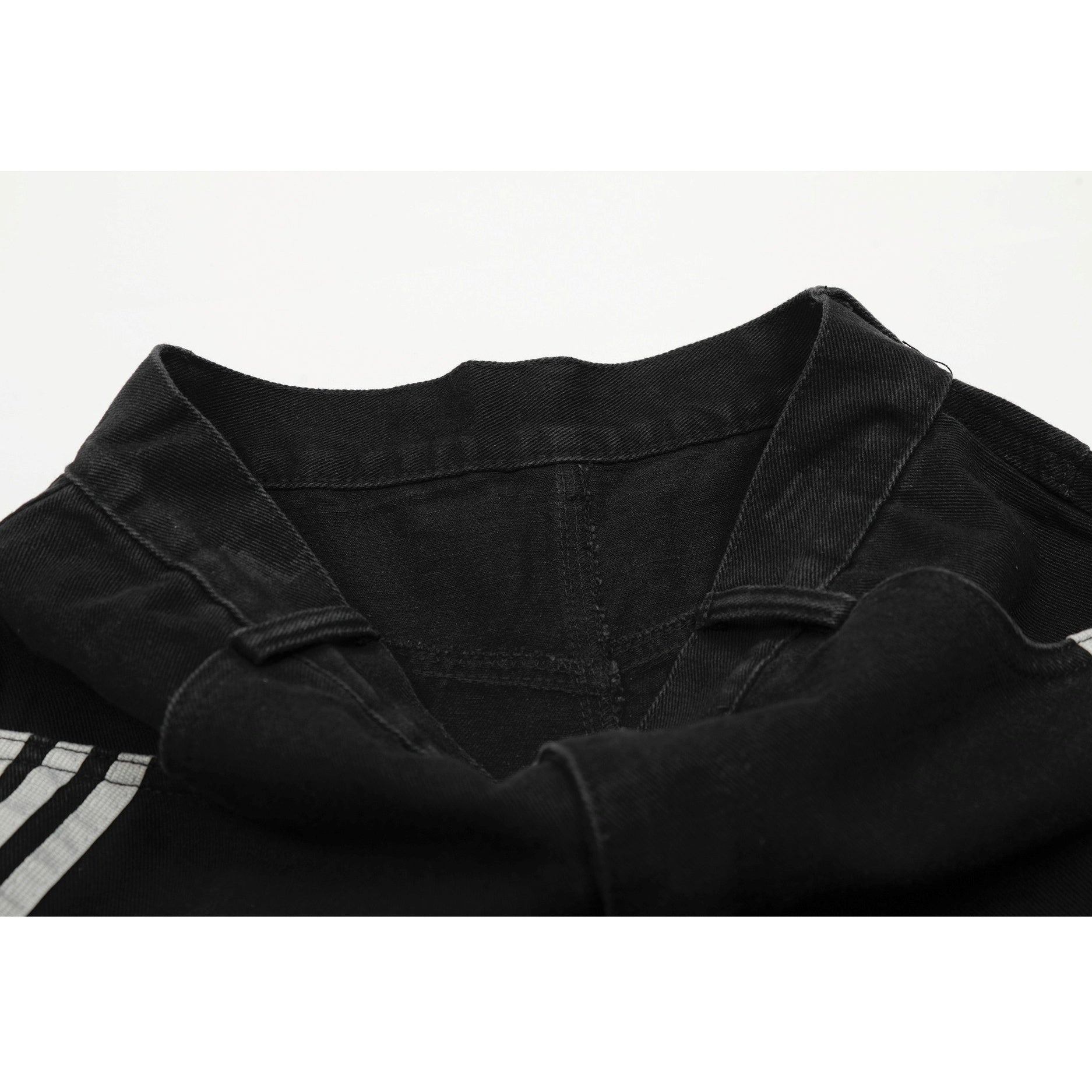 Deconstructed Three-Stripe Curved Jeans MB7419