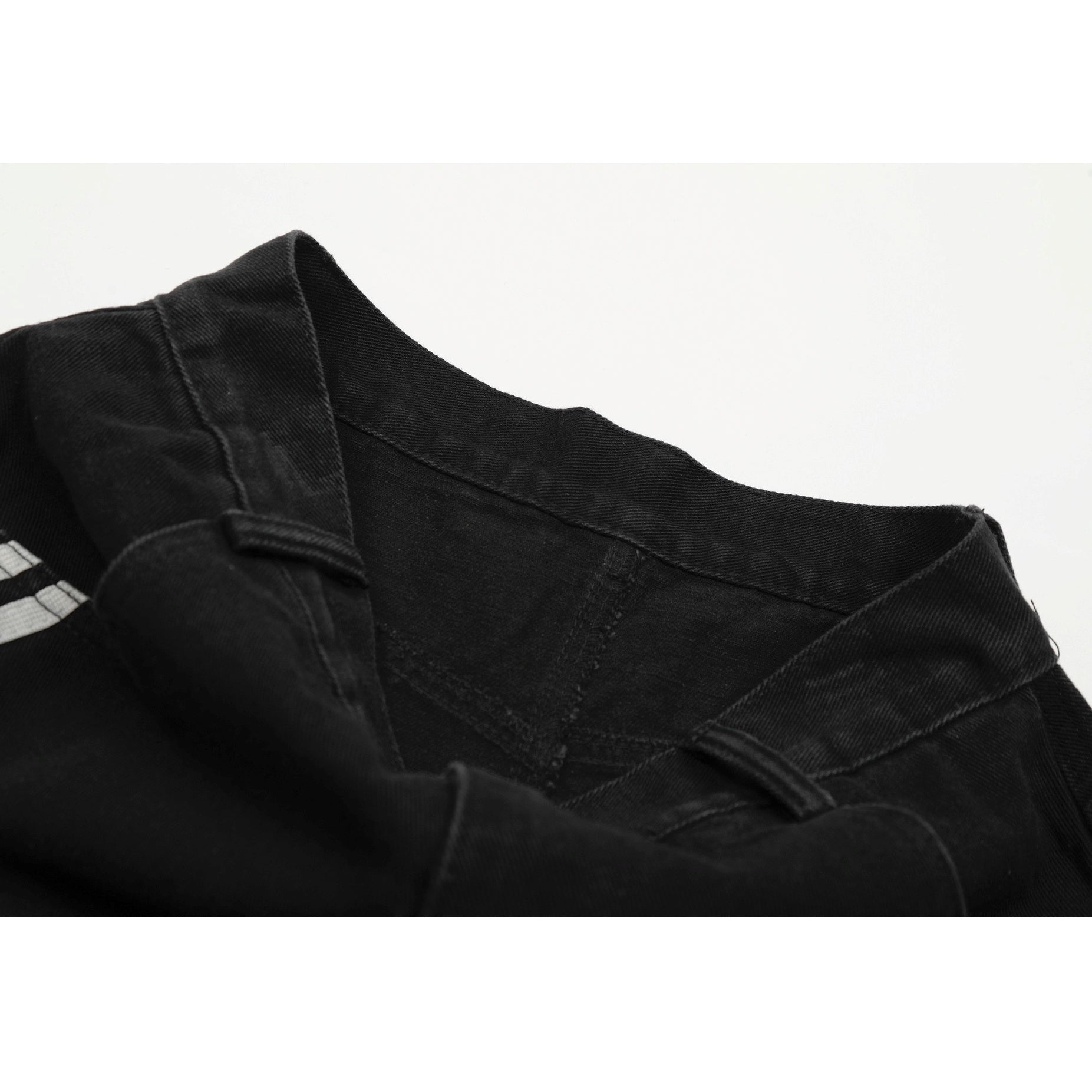 Deconstructed Three-Stripe Curved Jeans MB7419