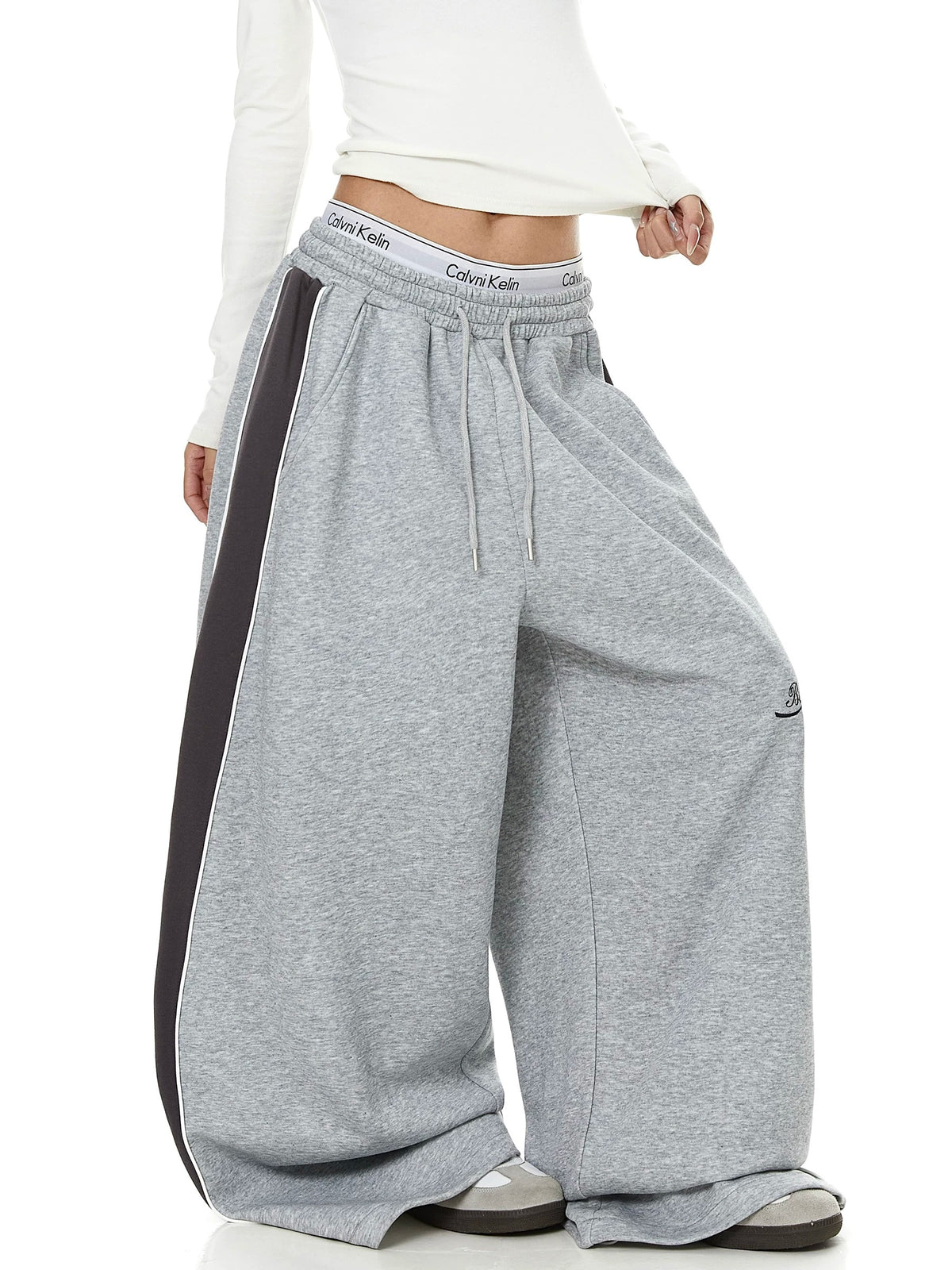 Color-Block Striped Curved Sweat Pants MB7448
