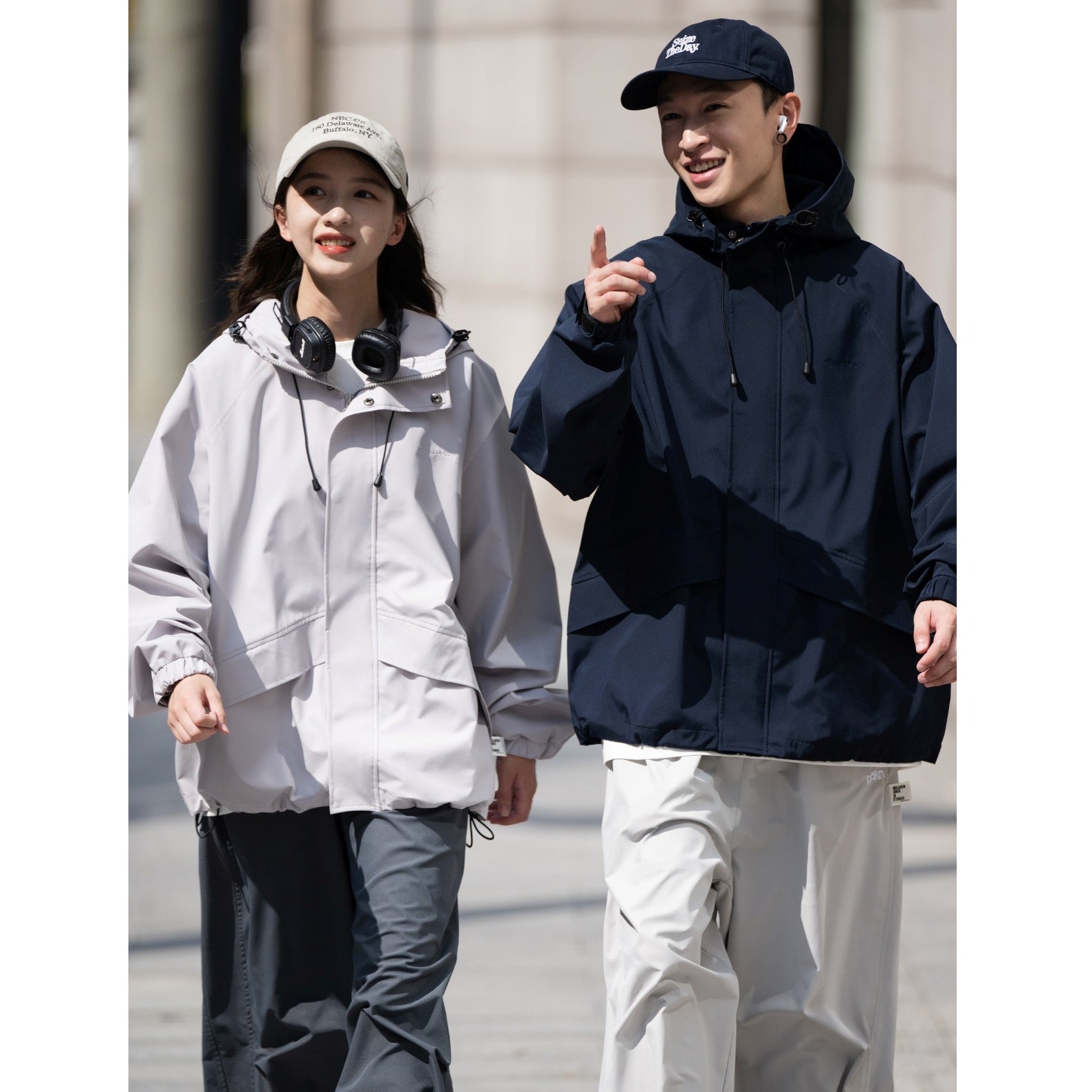 Windproof Simple Hooded Jacket BI2027