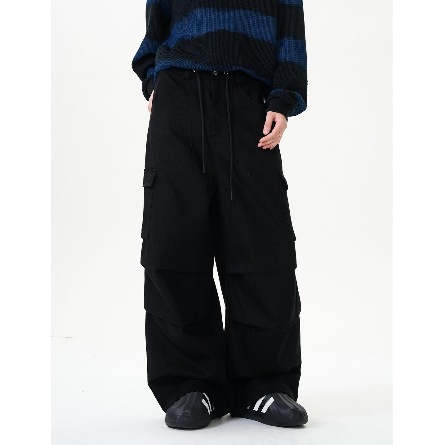 Double-pleated Wide-leg Cargo Pants NA7005