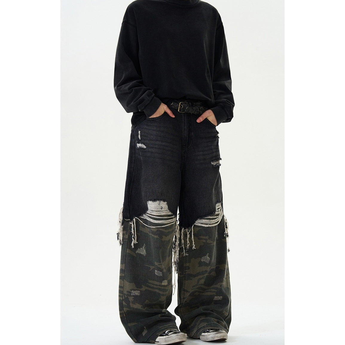 Camouflage Stitching Damage Loose Jeans MB7341