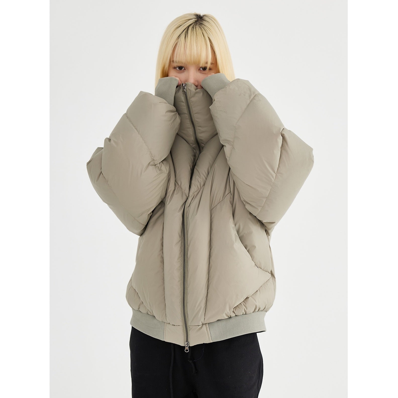 Geometry Stitch High Neck Down Jacket MB7255
