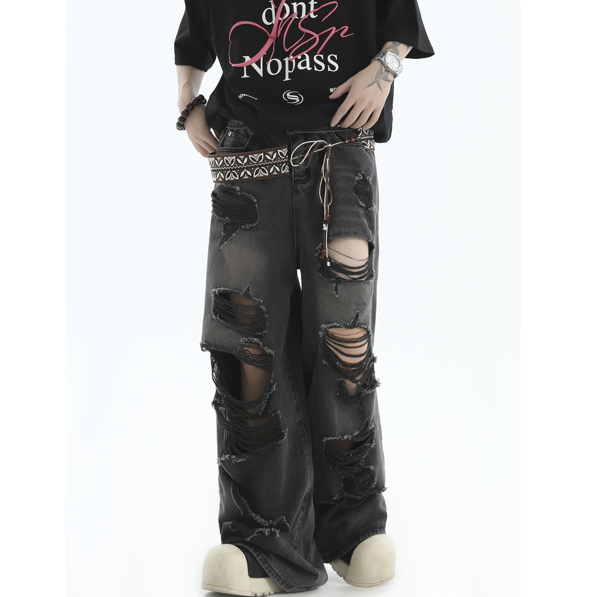 Scratched and Ripped Loose Washed Straight Jeans IN7008