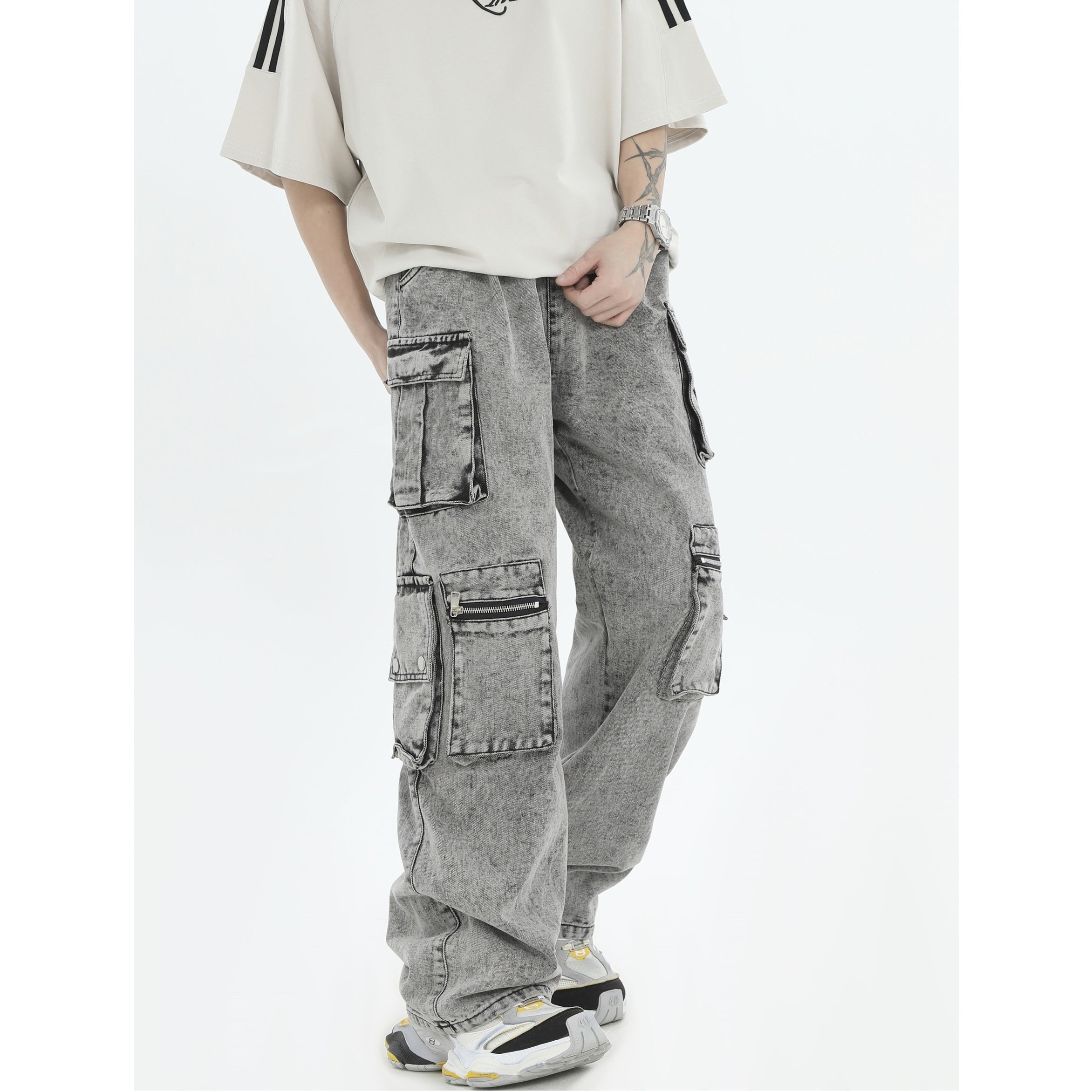 Distressed Loose Work Style Cargo Jeans IN7025