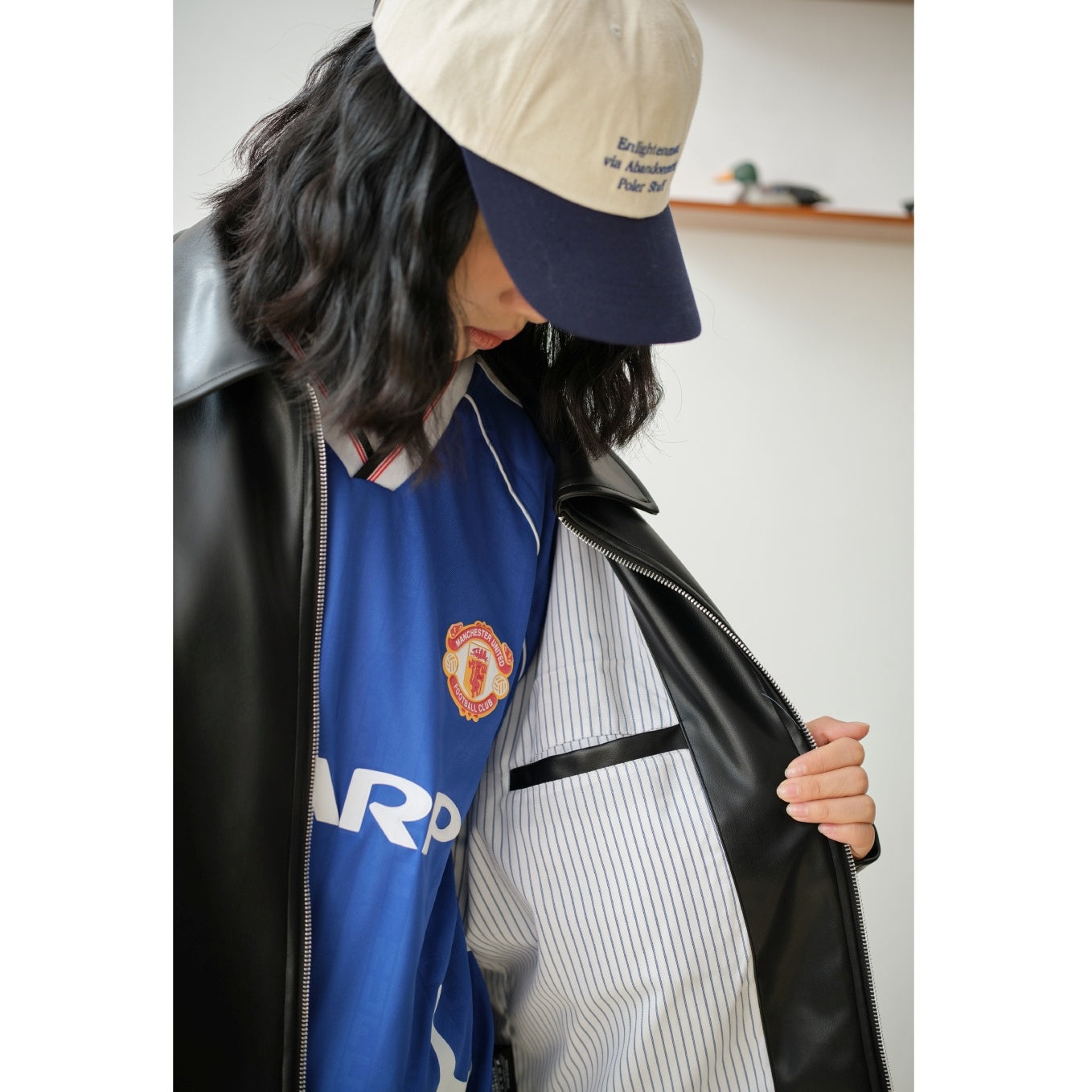 Fake Leather Embroidery Zip-up Jacket BT7001
