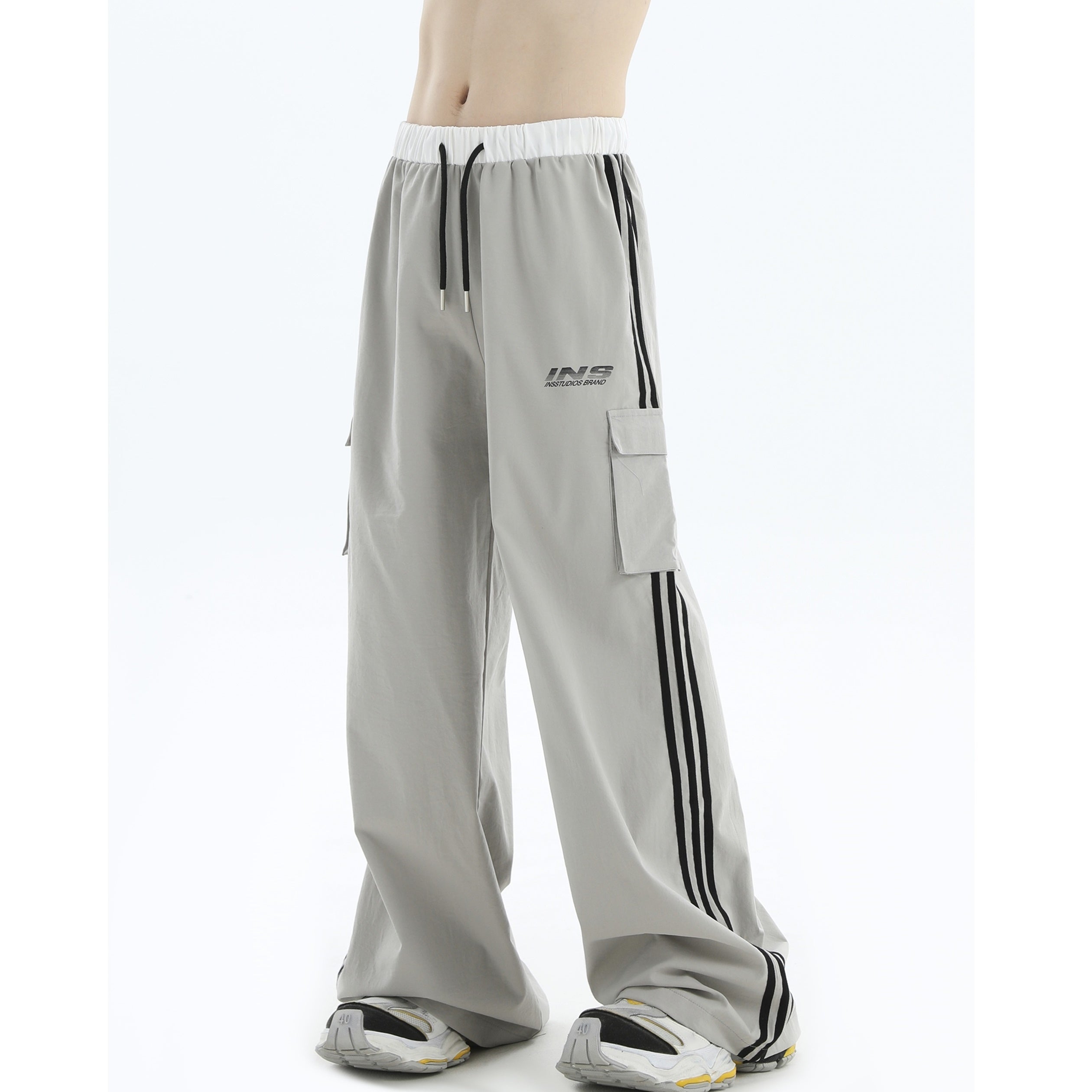 Drawstring Three-bar Casual Cargo Pants IN7047