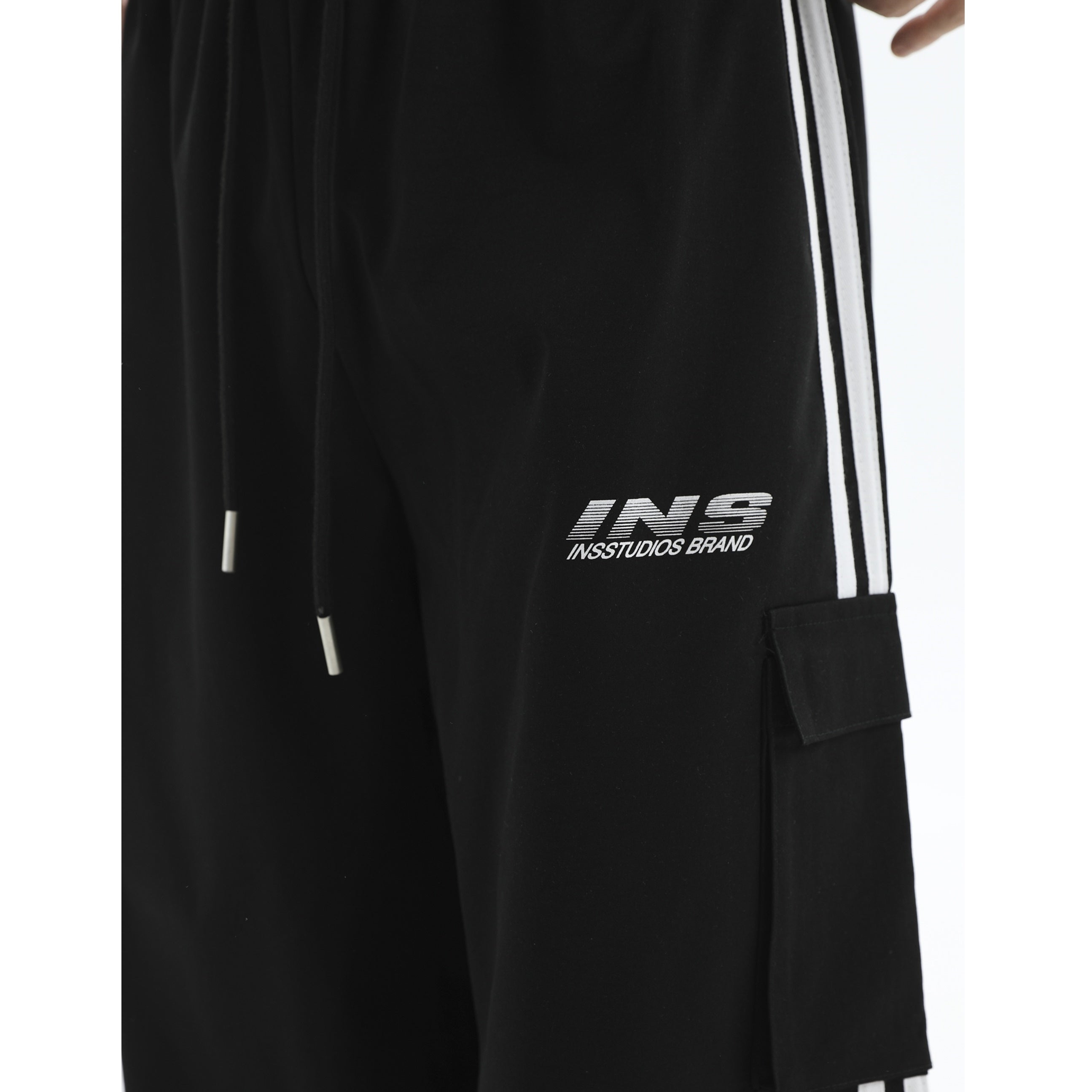 Drawstring Three-bar Casual Cargo Pants IN7047
