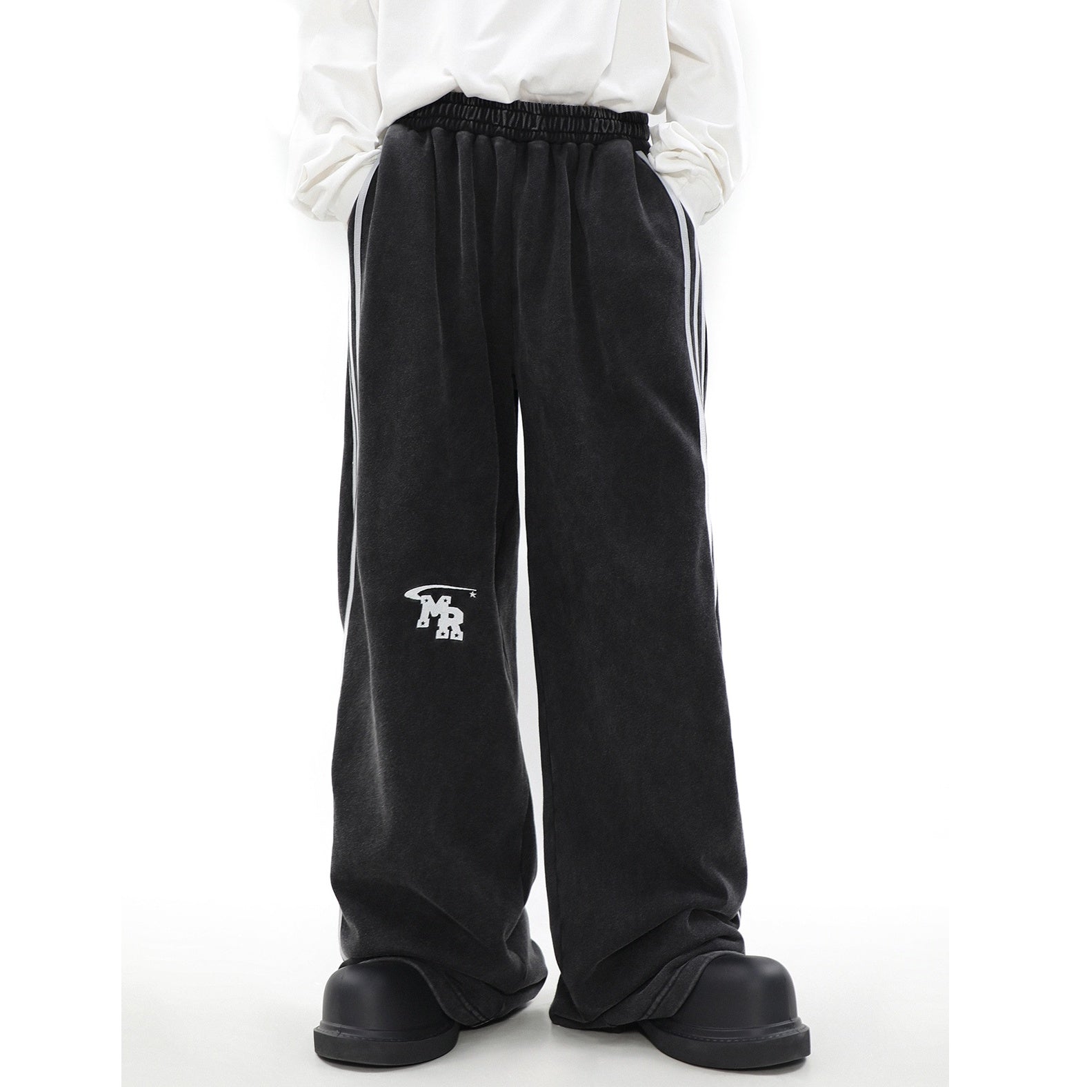 【上下別売り】Three Line Half-Zip Sweat & Loose Pants Set-up MR051