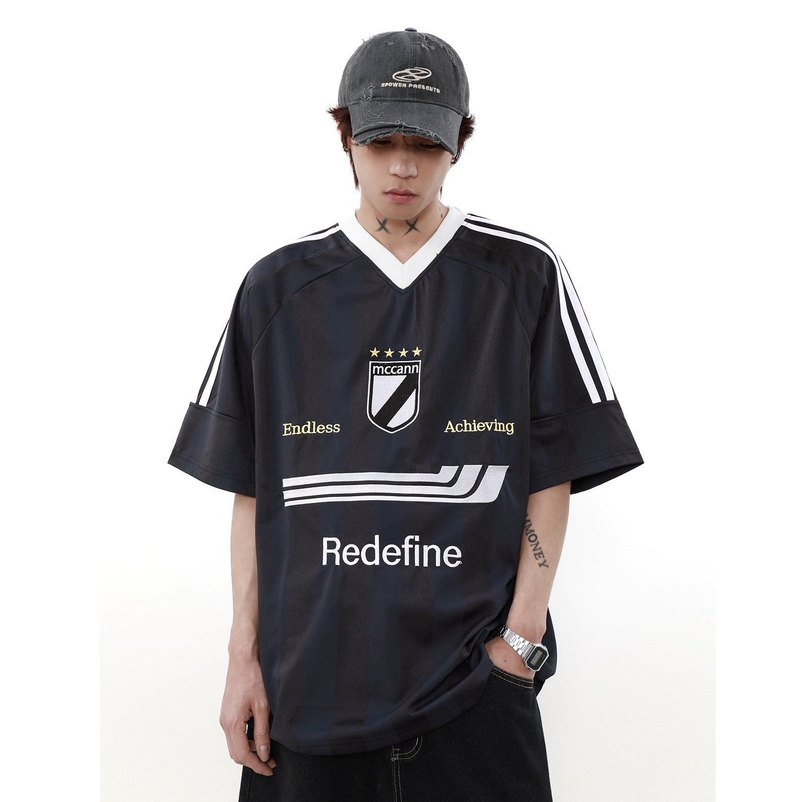 Line Sleeve Sporty V-Neck Print T-Shirt MR044
