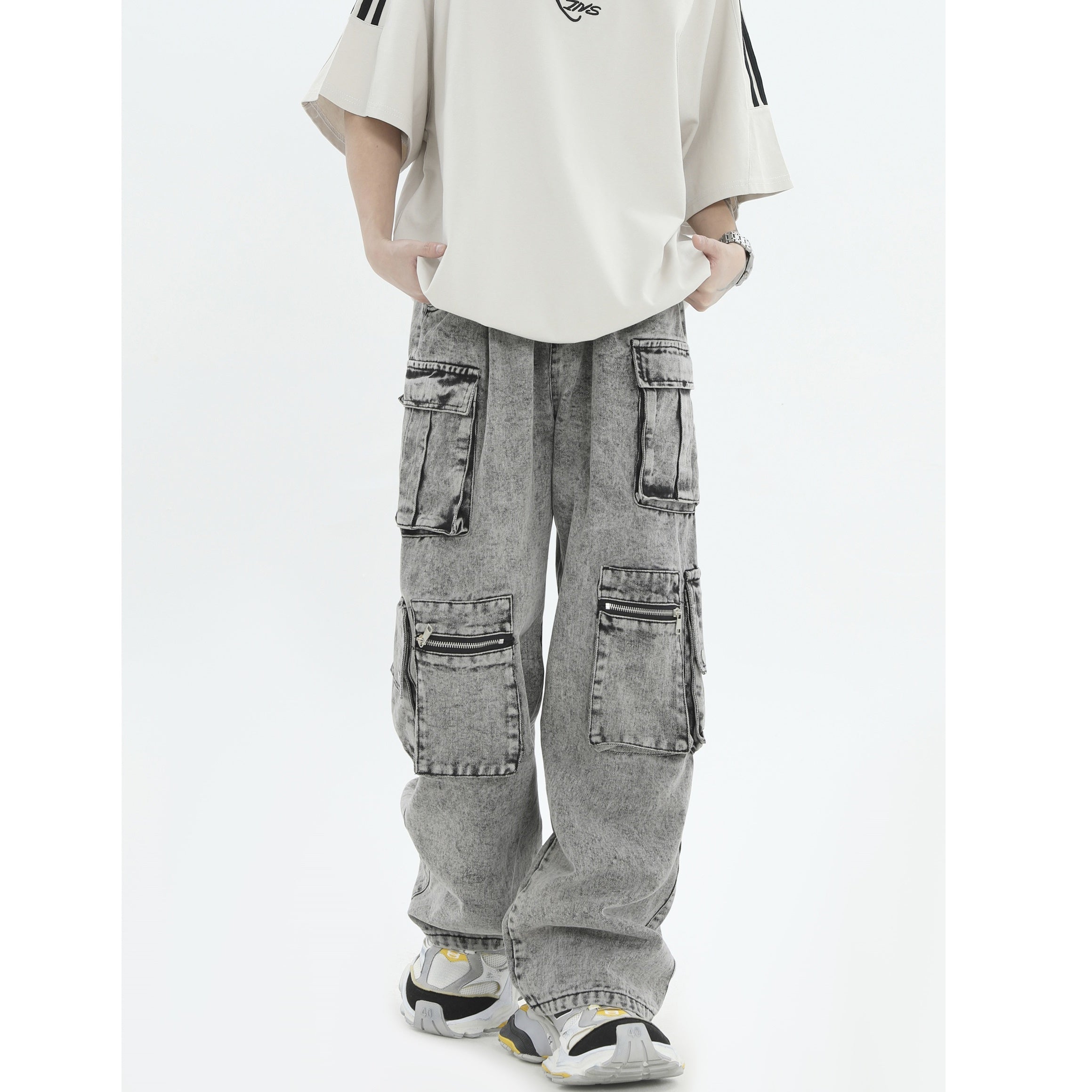 Distressed Loose Work Style Cargo Jeans IN7025