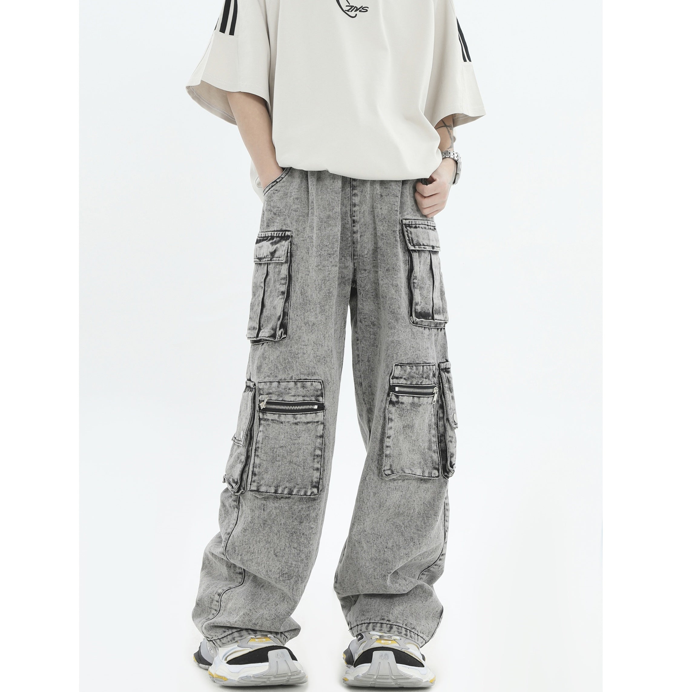 Distressed Loose Work Style Cargo Jeans IN7025