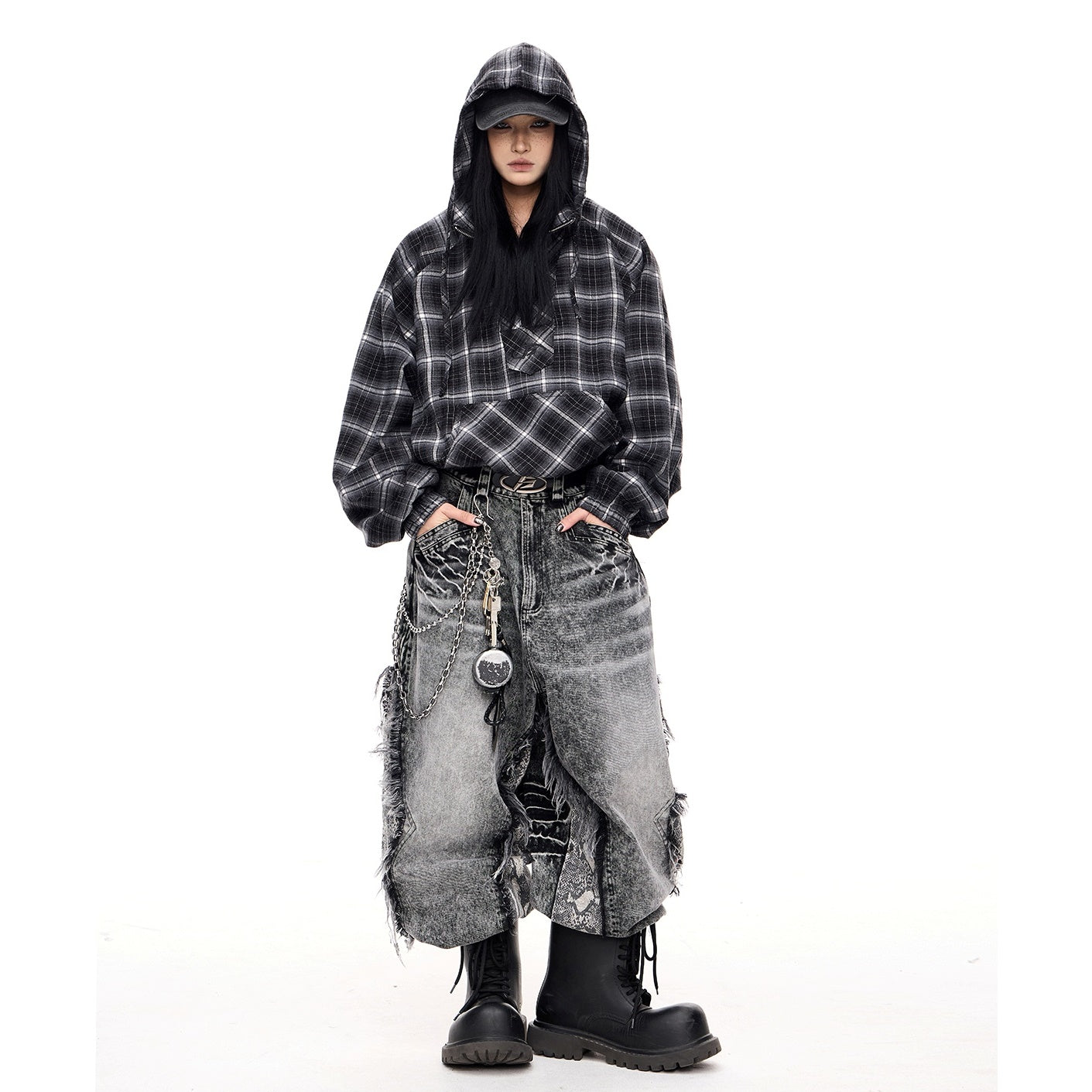 Raw-edged Snakeskin-panelled Washed Barrel Leg Jeans MB7326