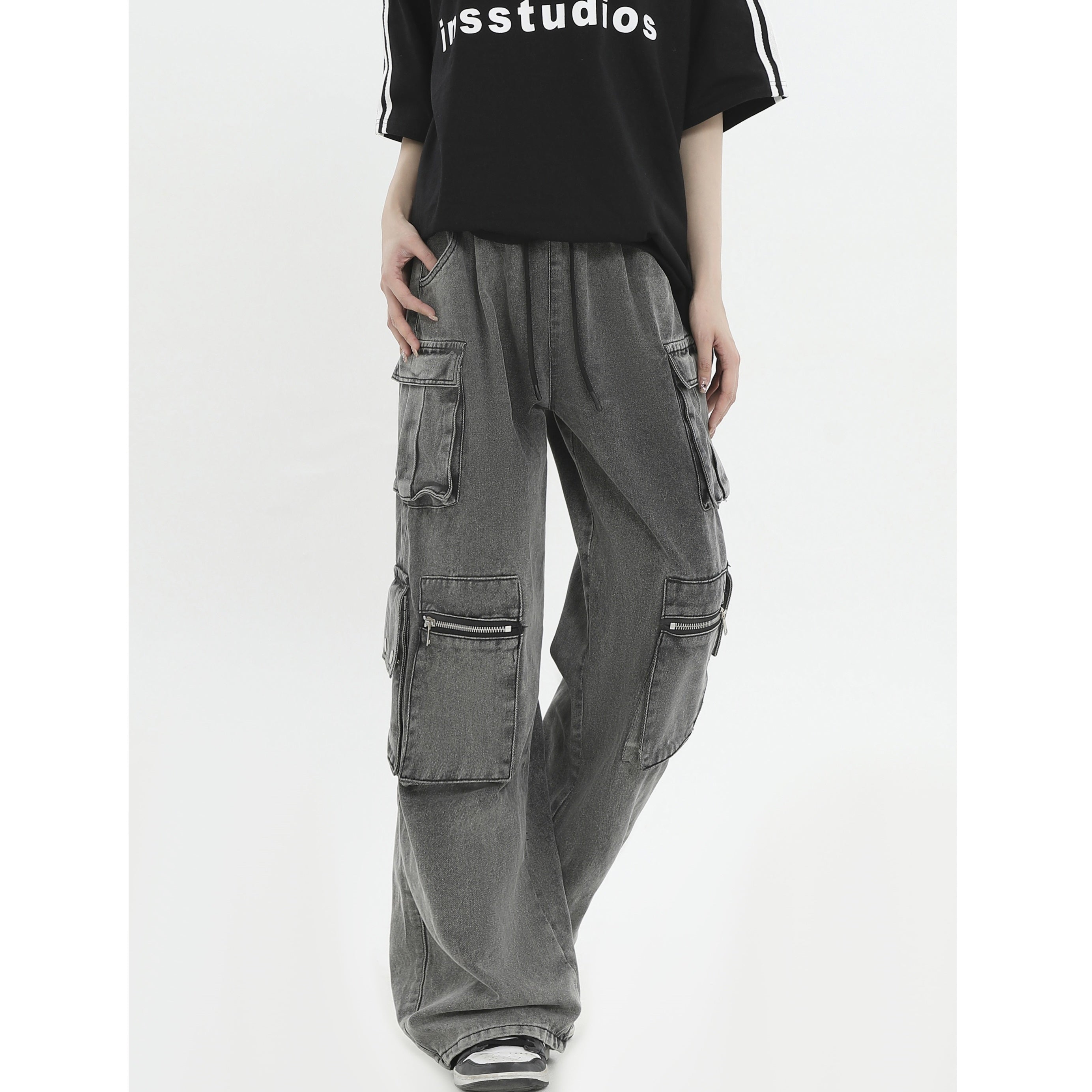 Distressed Loose Work Style Cargo Jeans IN7025