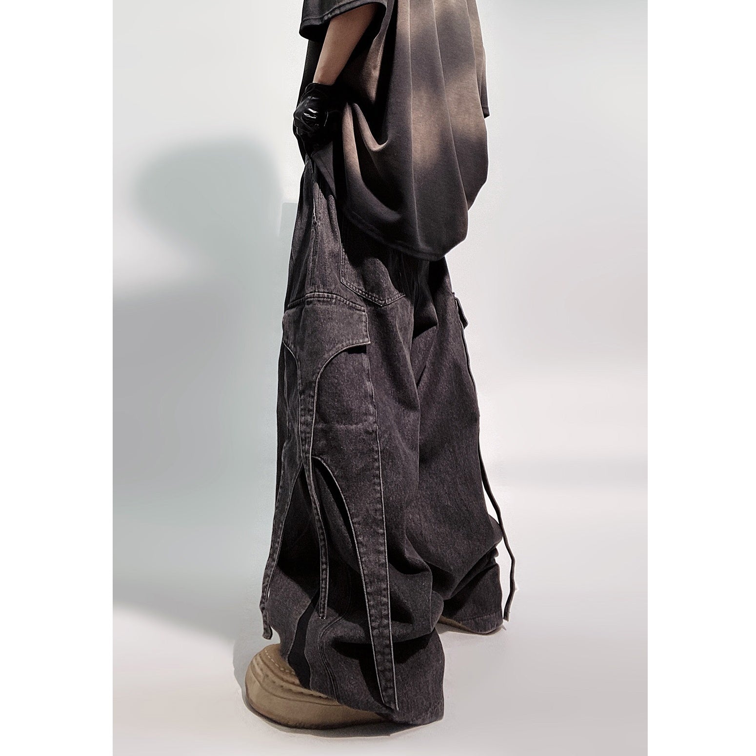 Long Strap Design Wide Cargo Jeans UU7025