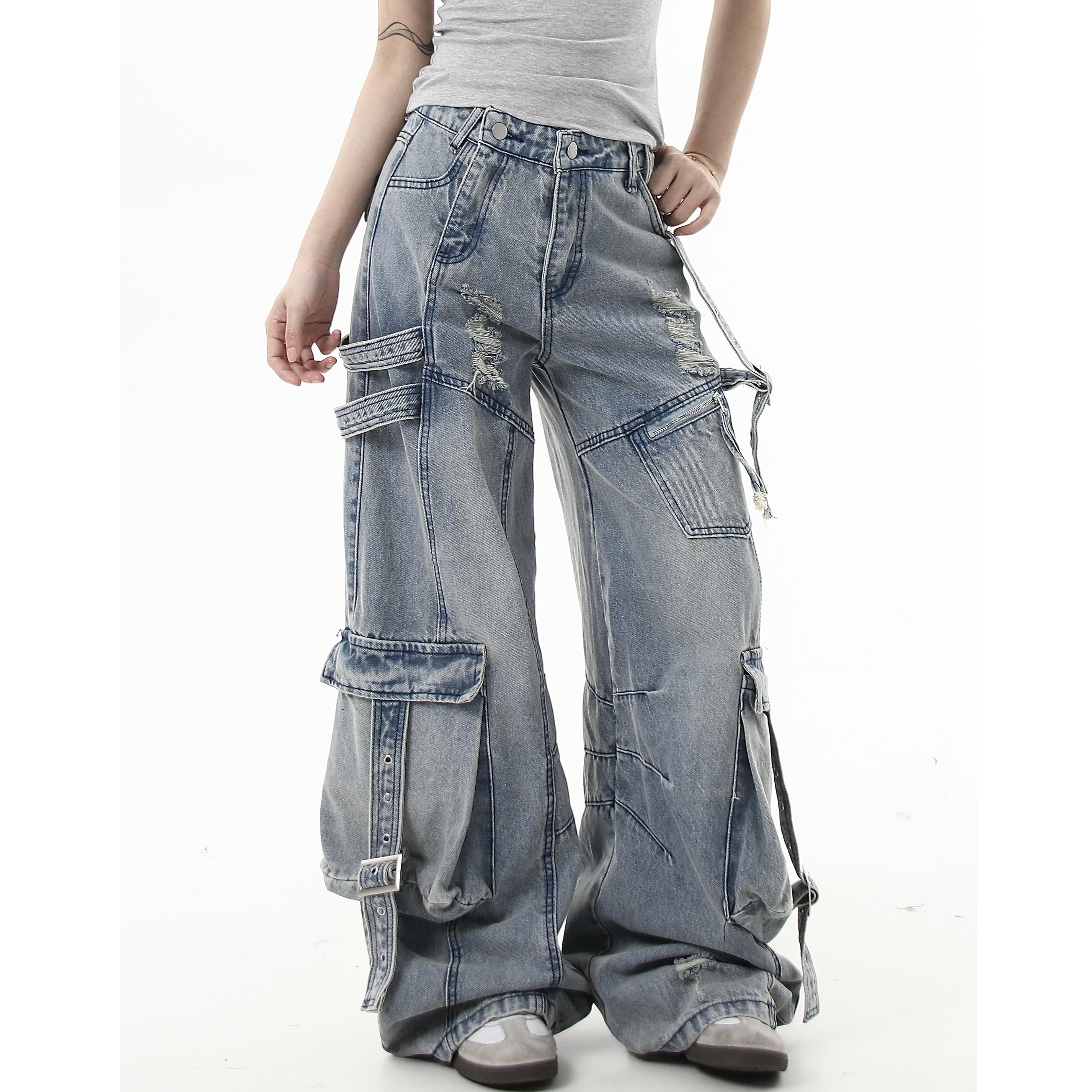 Ripped Scimitar Strap Cargo Jeans MB7343