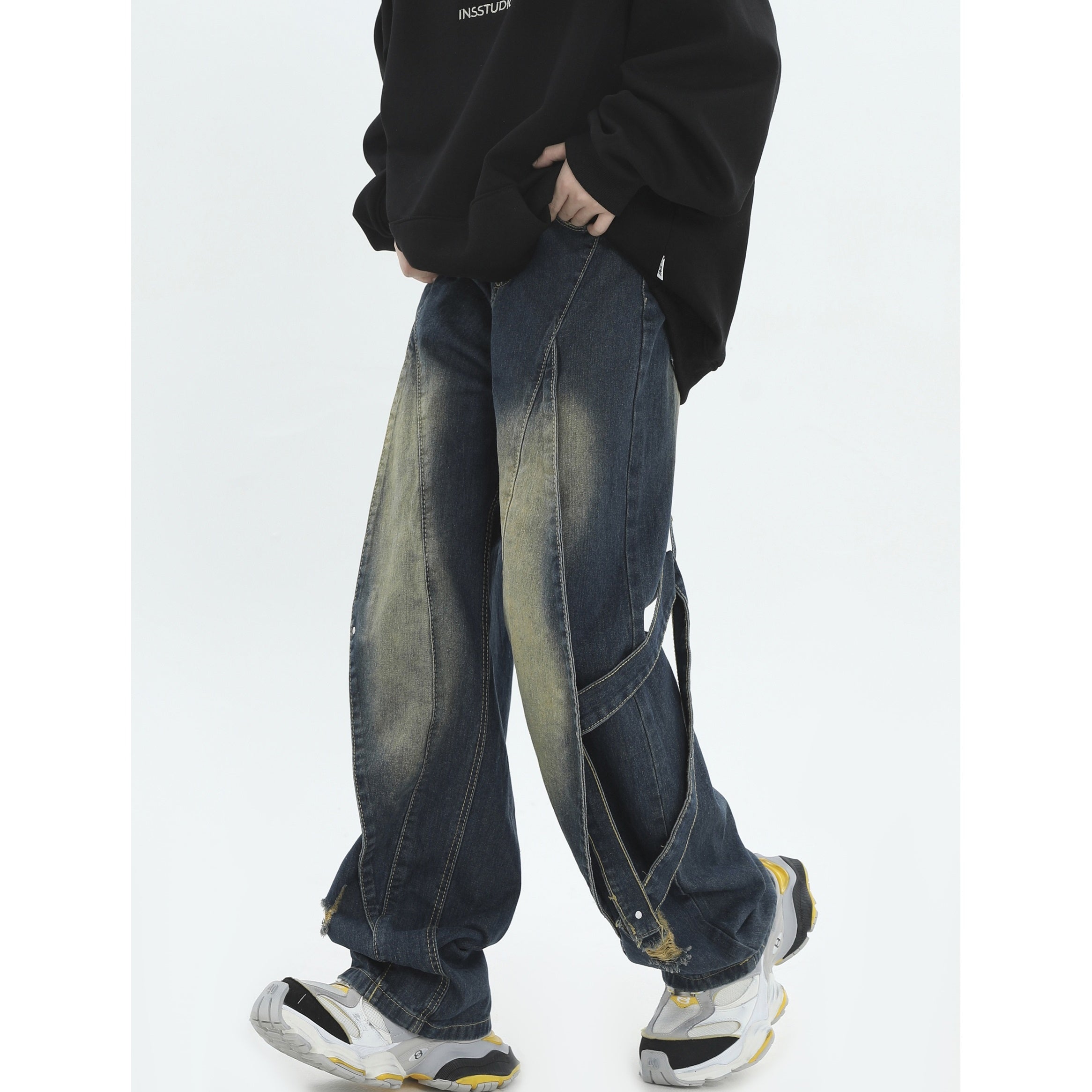 Distressed Washed 3D Panelled Strap Street Jeans IN7010