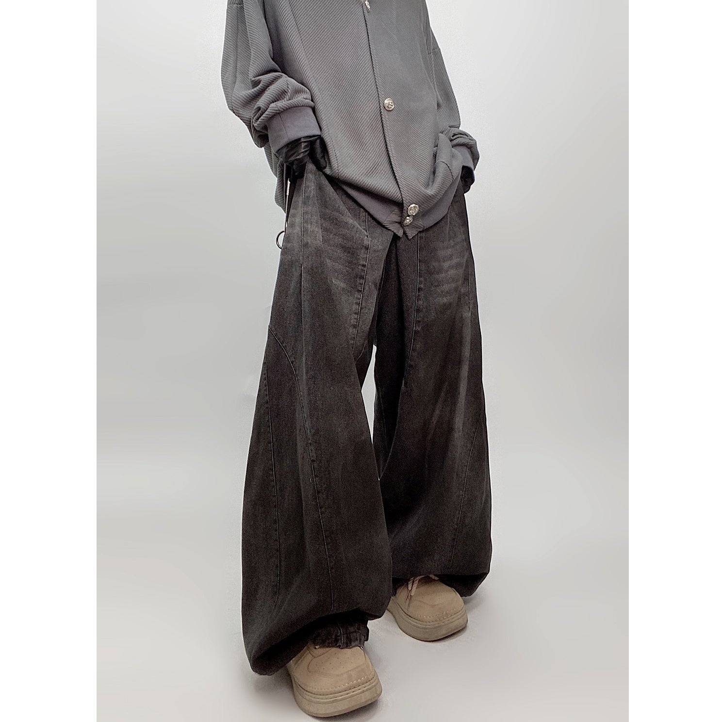 Washed Mud Dyed Distressed Wide-Leg Jeans UU7023