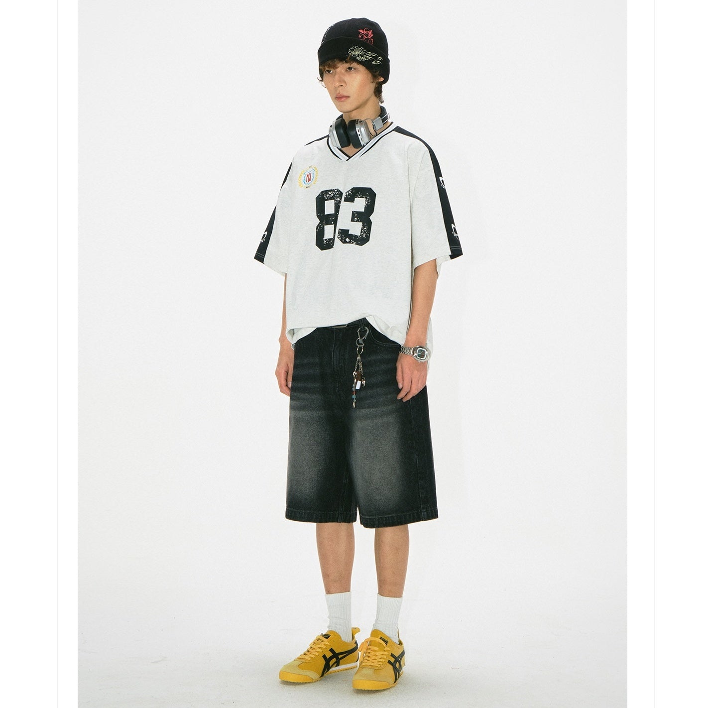 Contrast Stitching V-Neck T-Shirt NA7012
