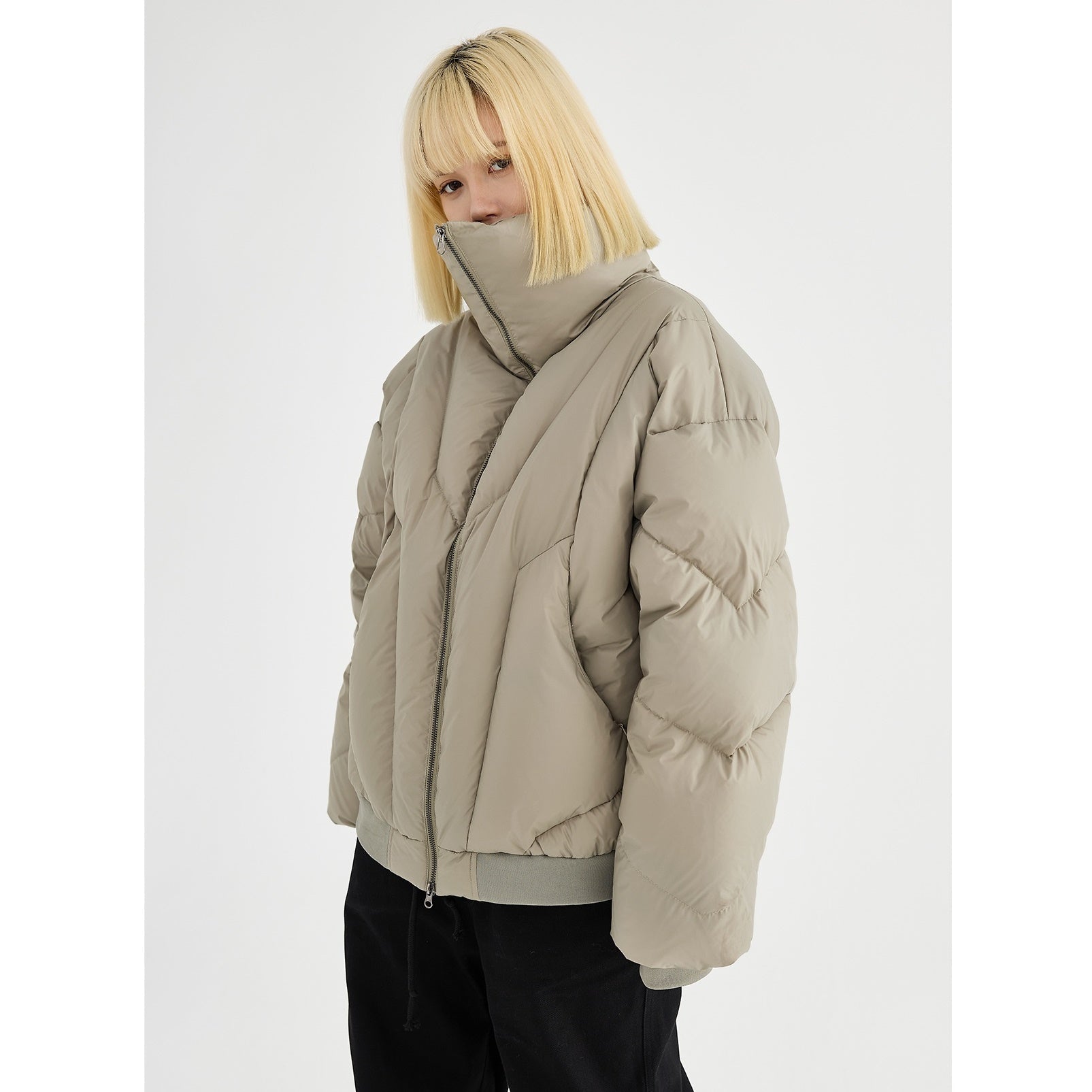 Geometry Stitch High Neck Down Jacket MB7255